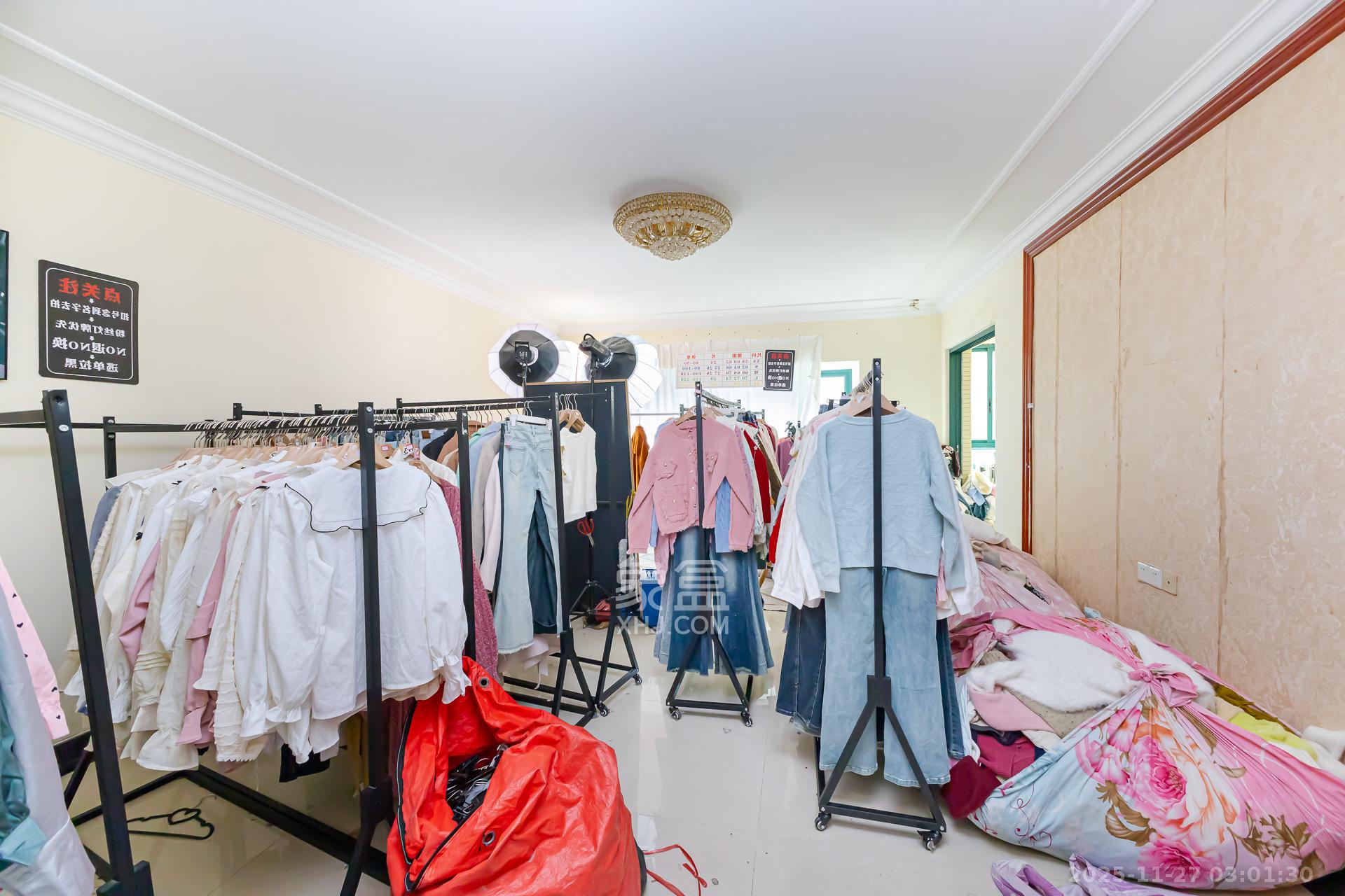 恒大名都  4室2厅4卫    140.0万