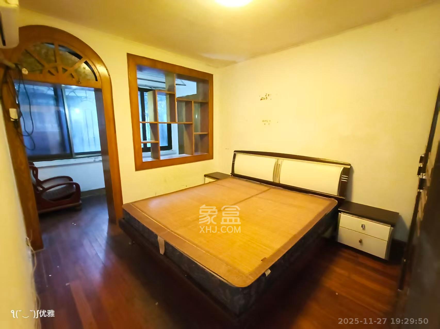 浏正街、东庆街散盘  2室1厅1卫    2000.0元/月室内图