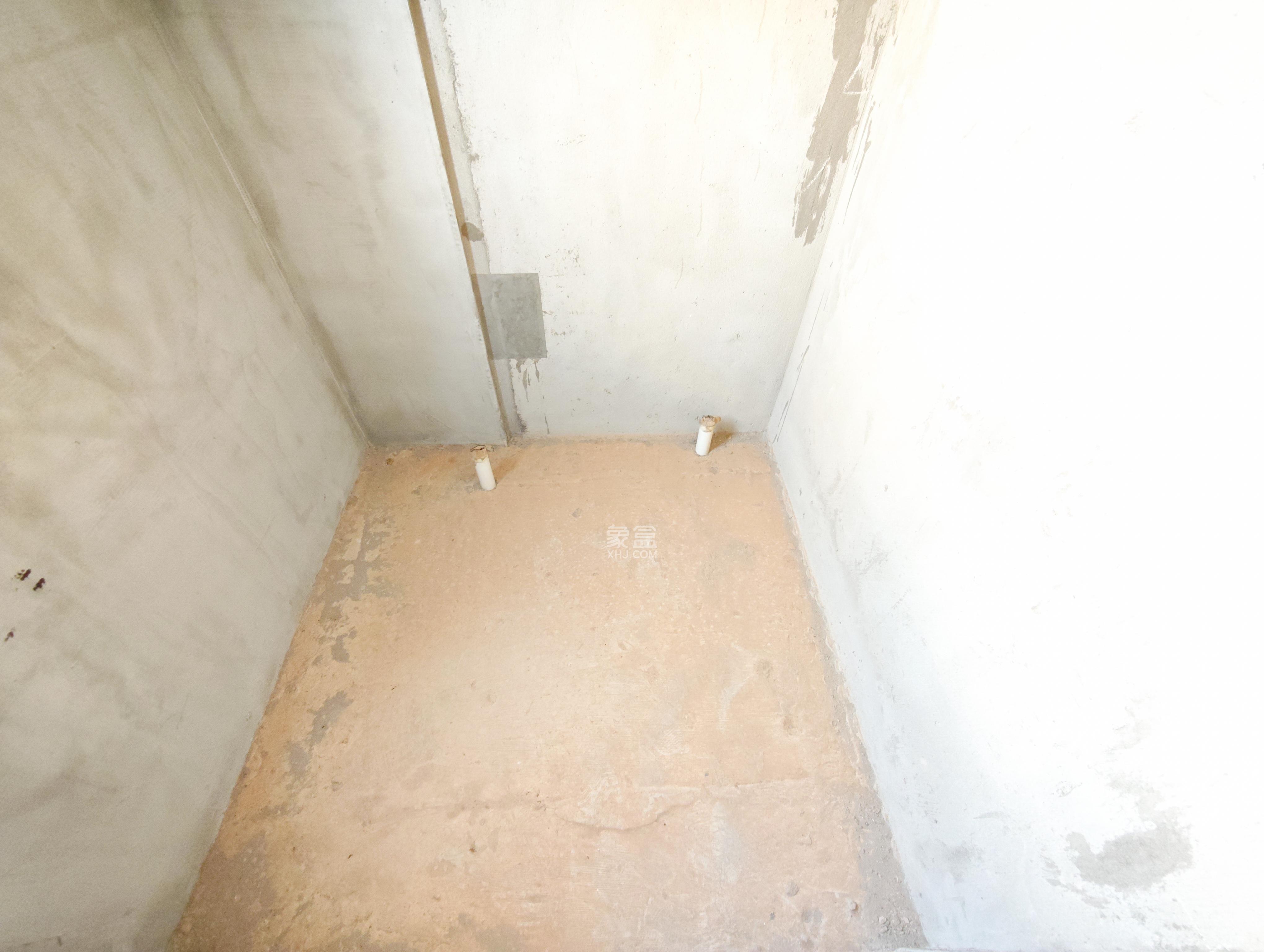 保利城(中航城国际社区、郡原美村) 4室2厅2卫 130.0万 保利城(中航城国际社区、郡原美村) 4室2厅2卫 130.0万卫生间