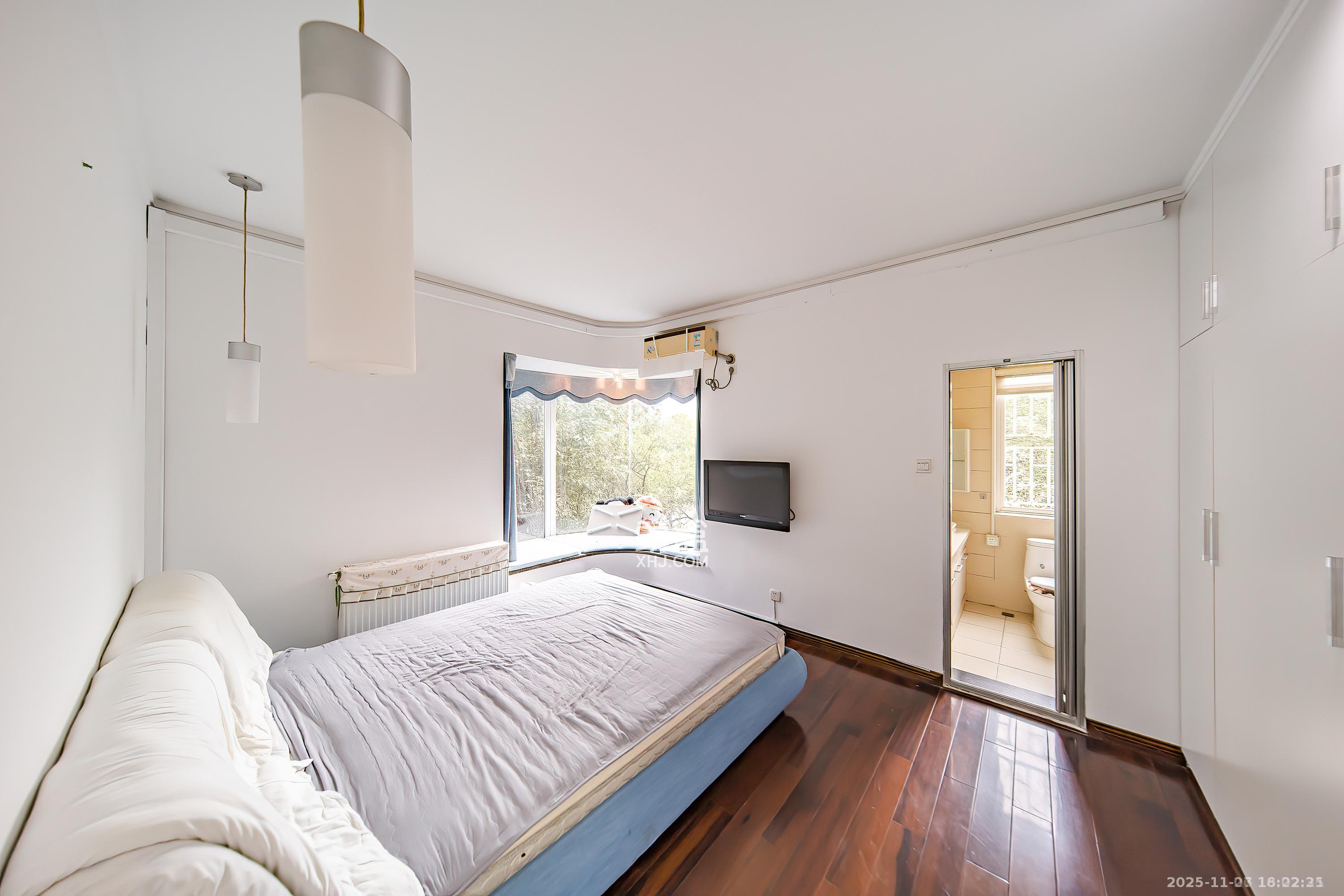 左岸春天 3室2厅2卫 2300.0元/月 左岸春天 3室2厅2卫 2300.0元/月室内图