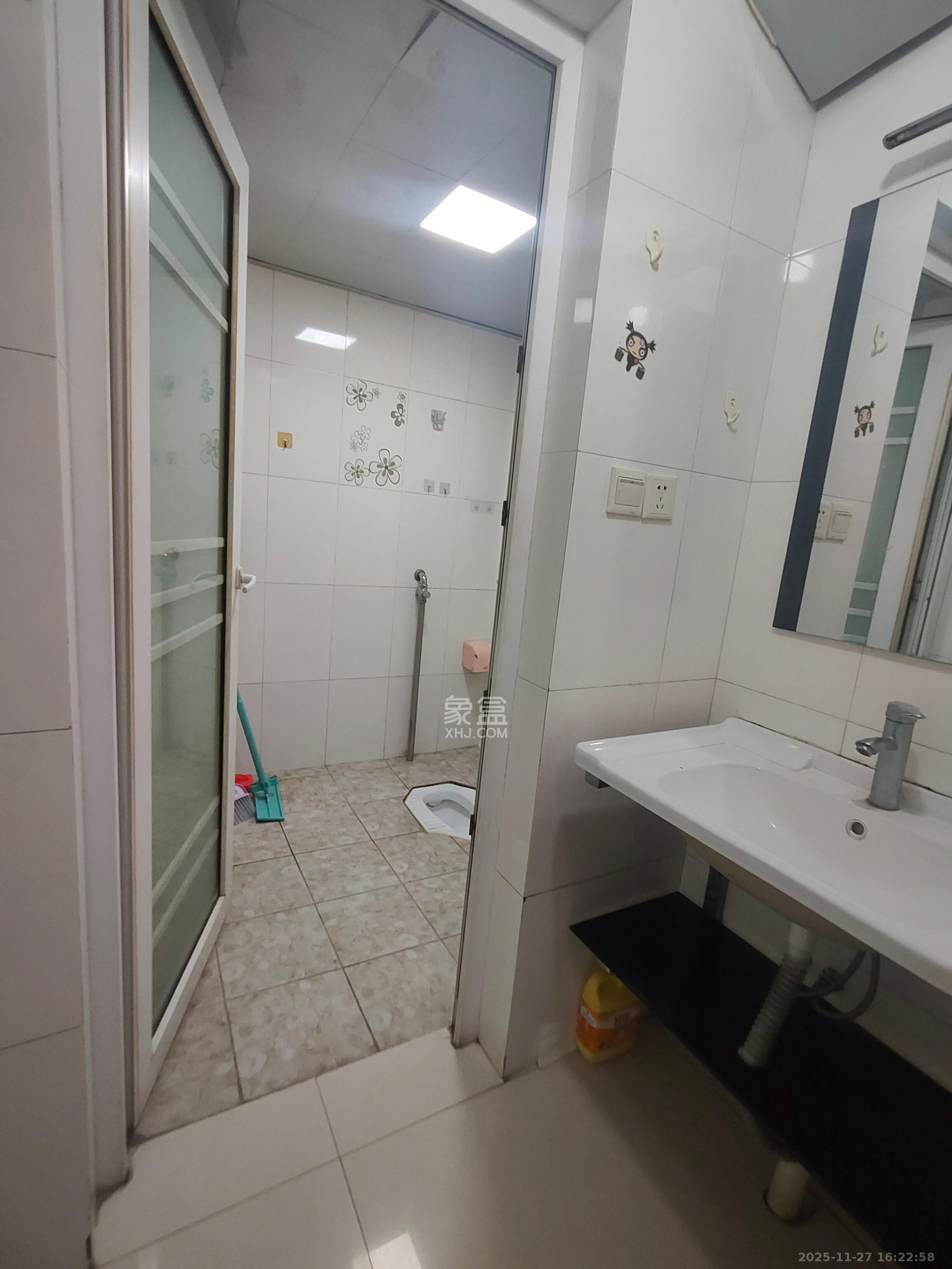 金信阳光在线  2室1厅1卫    1500.0元/月室内图