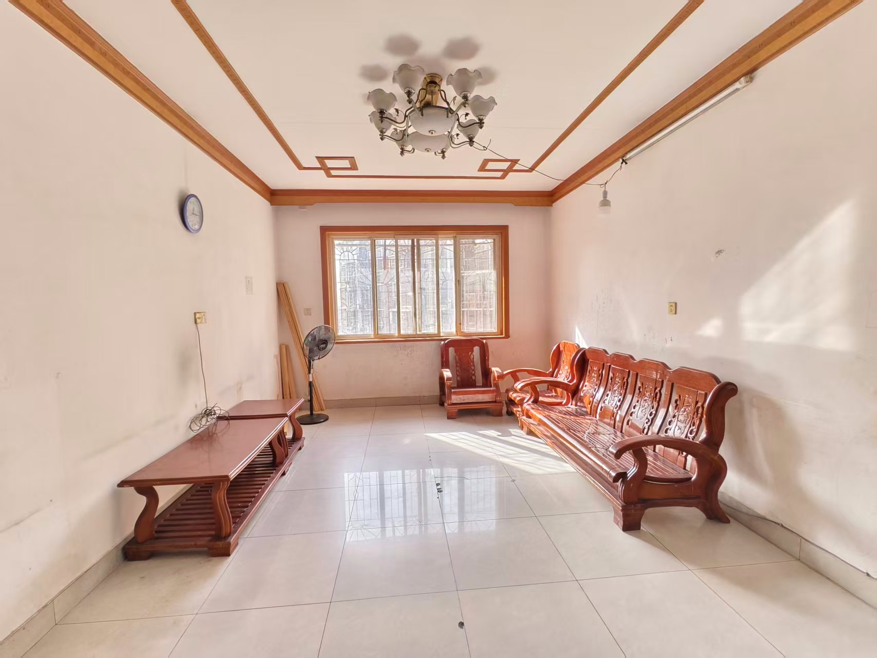 桥梁厂一区万泥塘一村  2室2厅1卫    12.8万