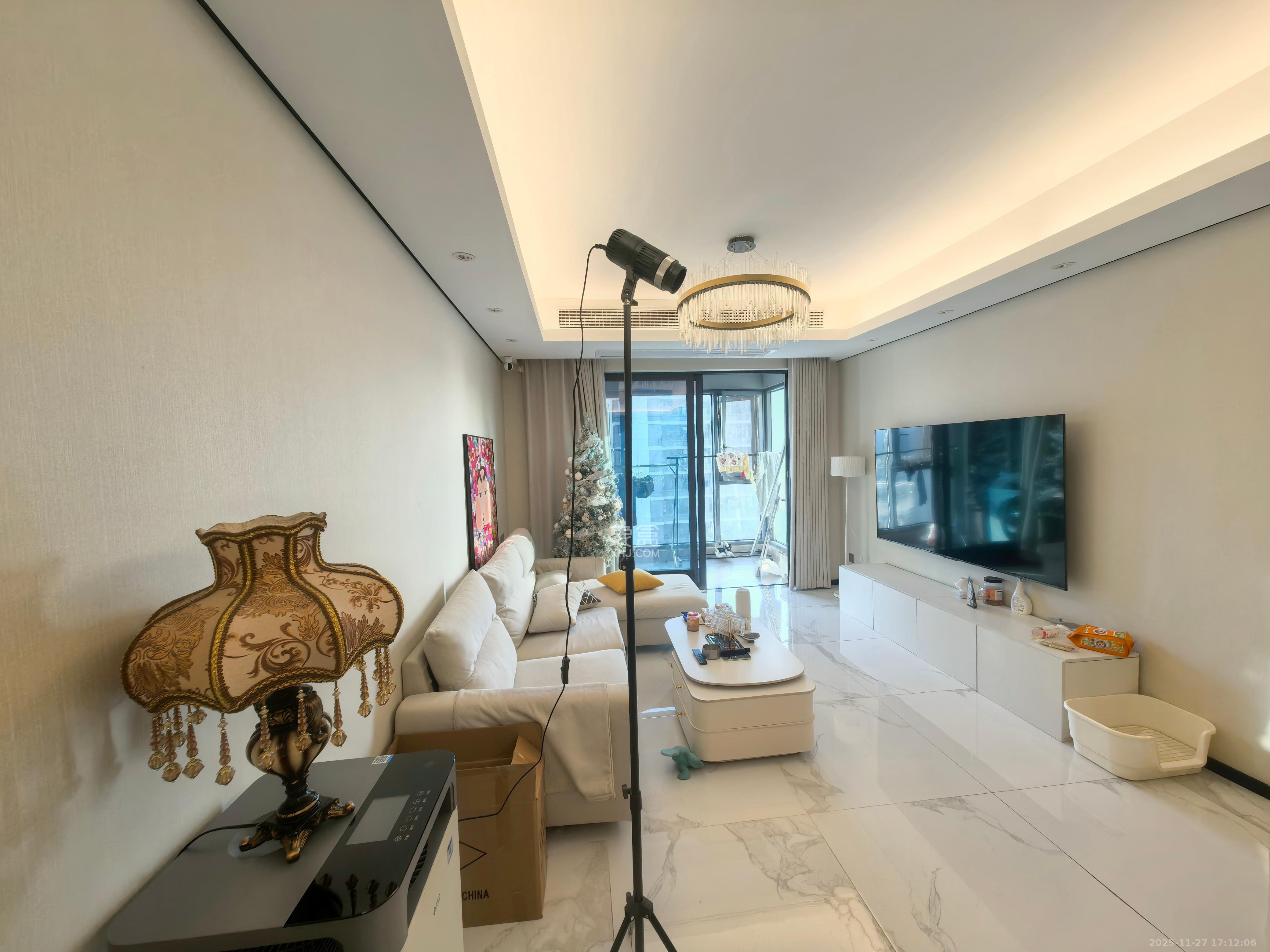 中海麓山境南区 3室2厅2卫 2700.0元/月 中海麓山境南区 3室2厅2卫 2700.0元/月室内图