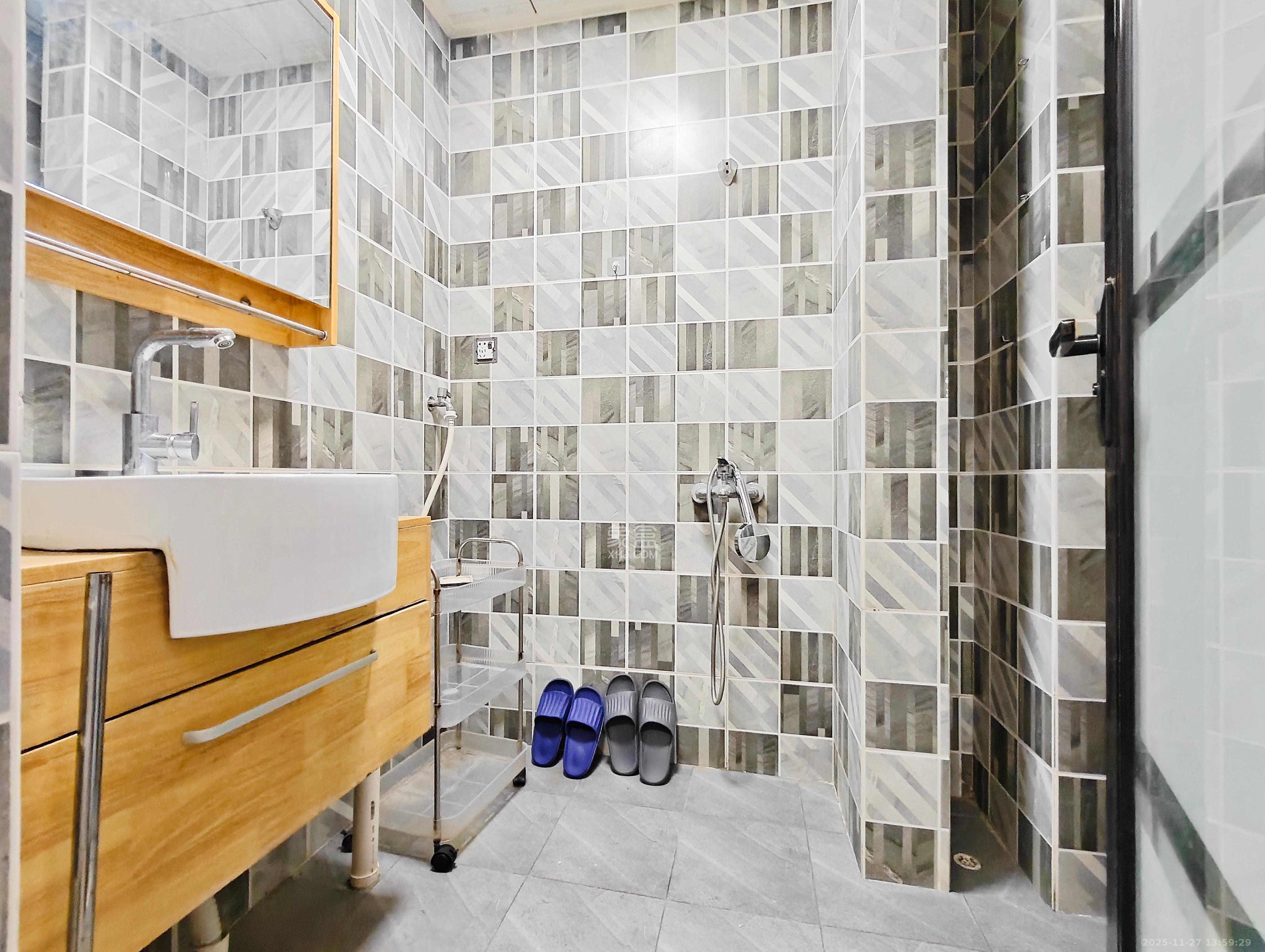 达美美立方  1室1厅1卫    1500.0元/月室内图