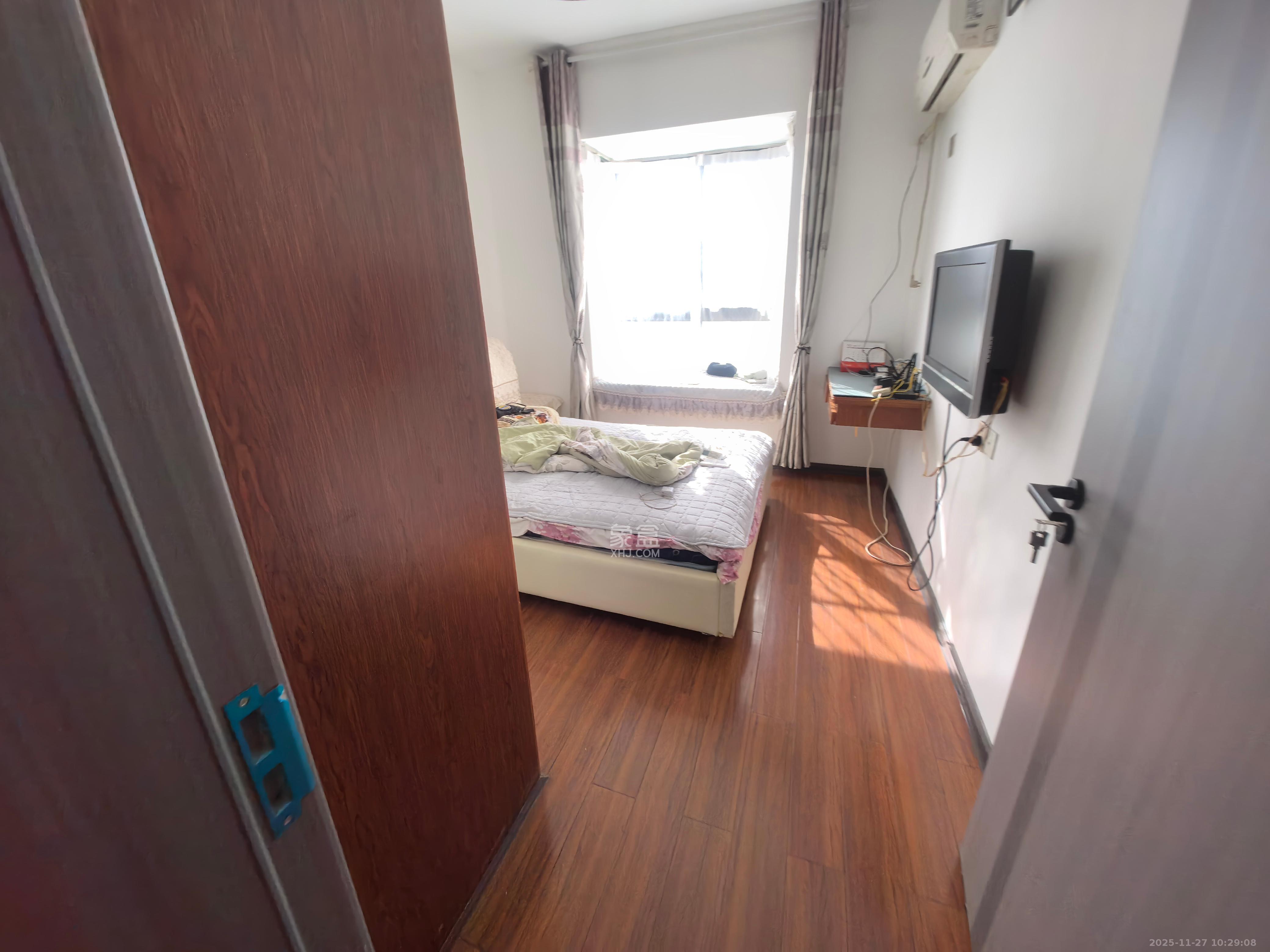 春满江南 3室2厅1卫 1600.0元/月 春满江南 3室2厅1卫 1600.0元/月室内图