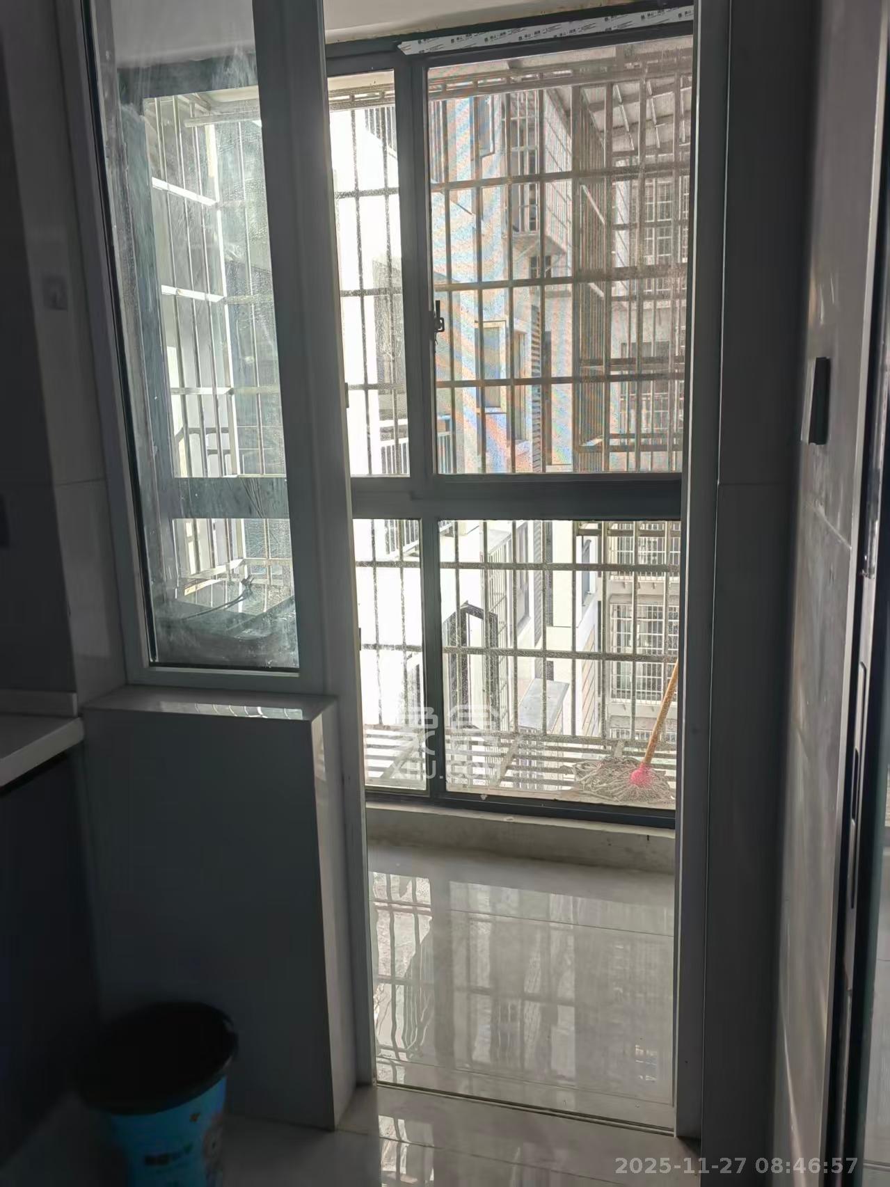 坪山家园 2室1厅1卫 1600.0元/月 坪山家园 2室1厅1卫 1600.0元/月室内图