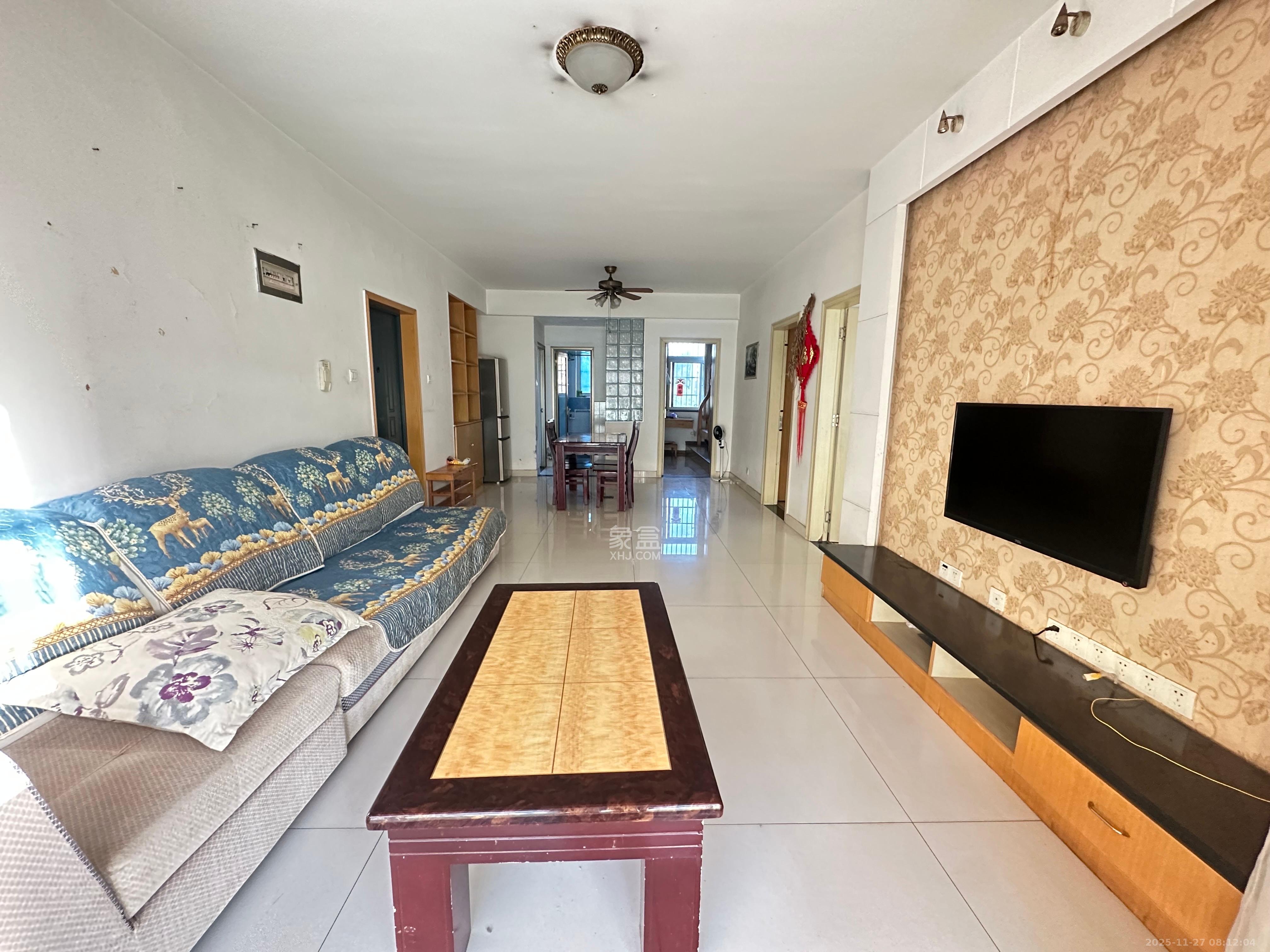 鄱阳小区  3室2厅1卫    1600.0元/月室内图