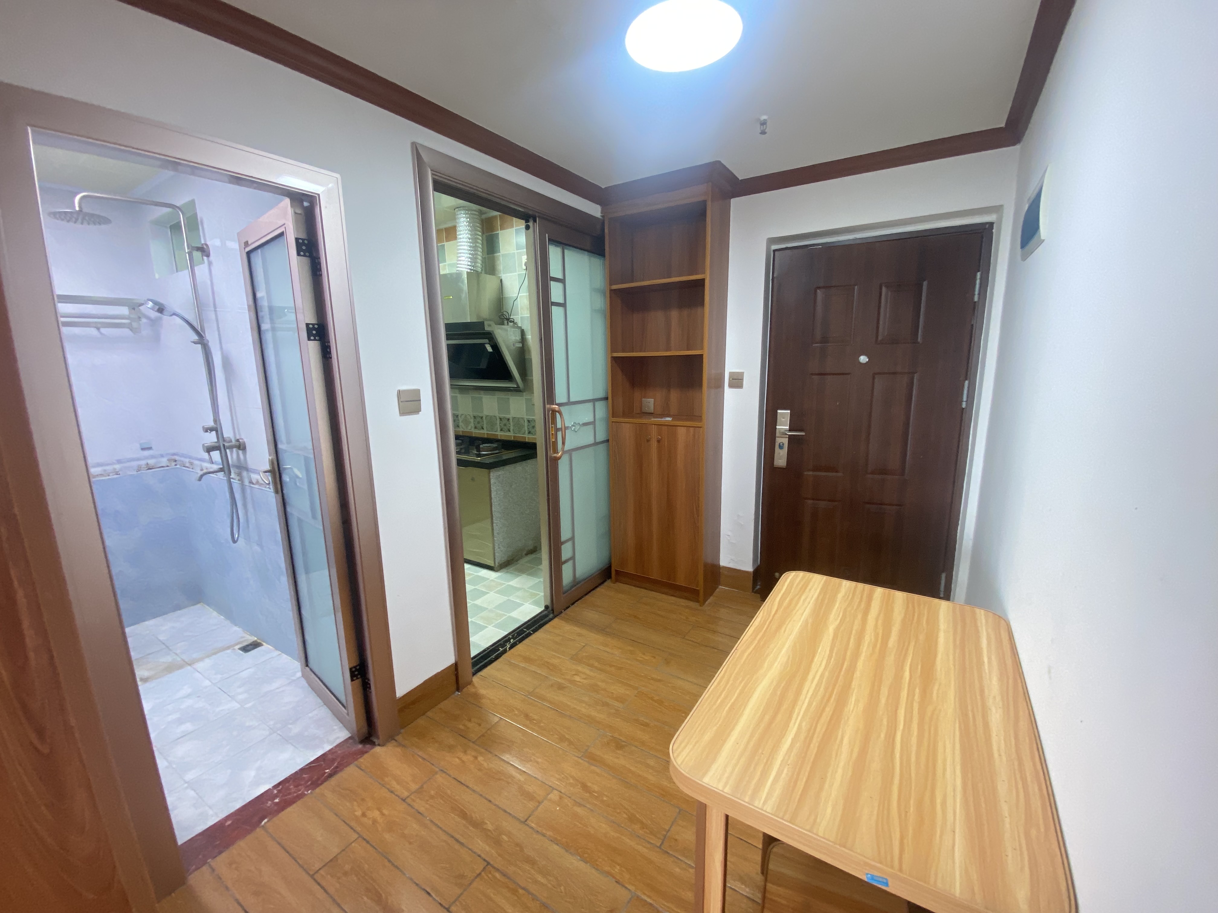 新城吾悦广场 1室1厅1卫 1800.0元/月 新城吾悦广场 1室1厅1卫 1800.0元/月室内图