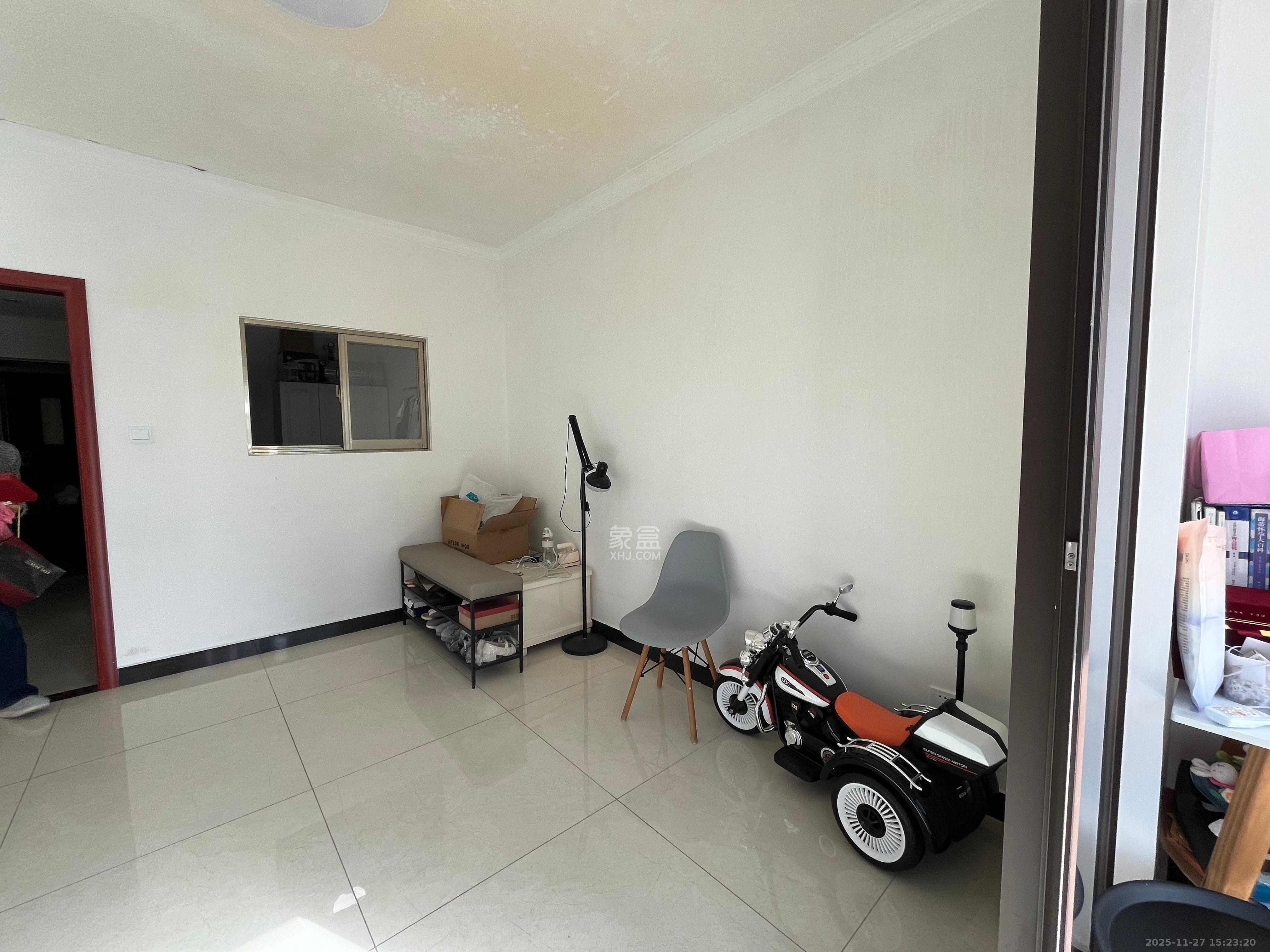 保利西海岸B区  2室1厅1卫    2700.0元/月室内图