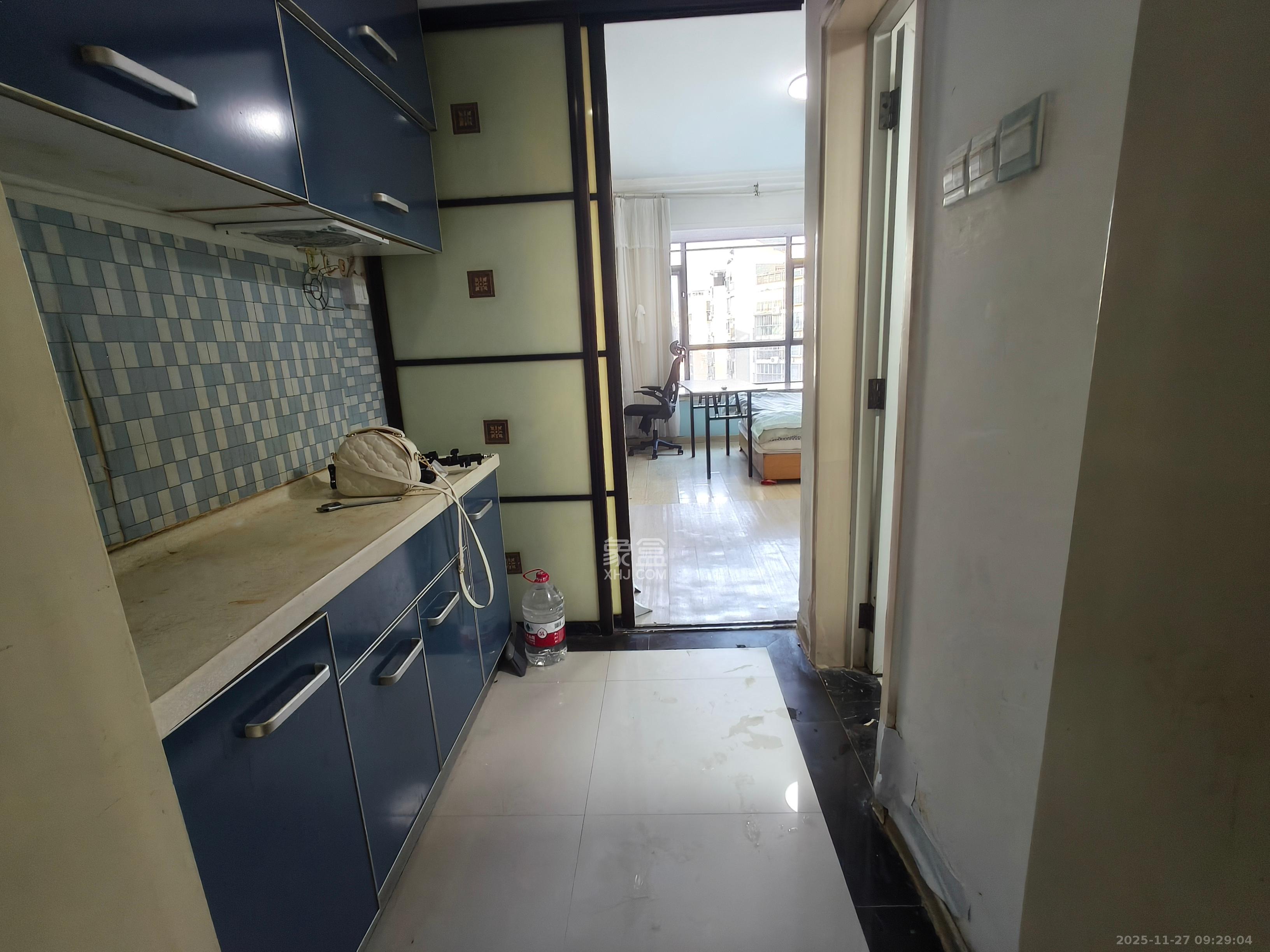 书香名邸 1室1厅1卫 1200.0元/月 书香名邸 1室1厅1卫 1200.0元/月室内图