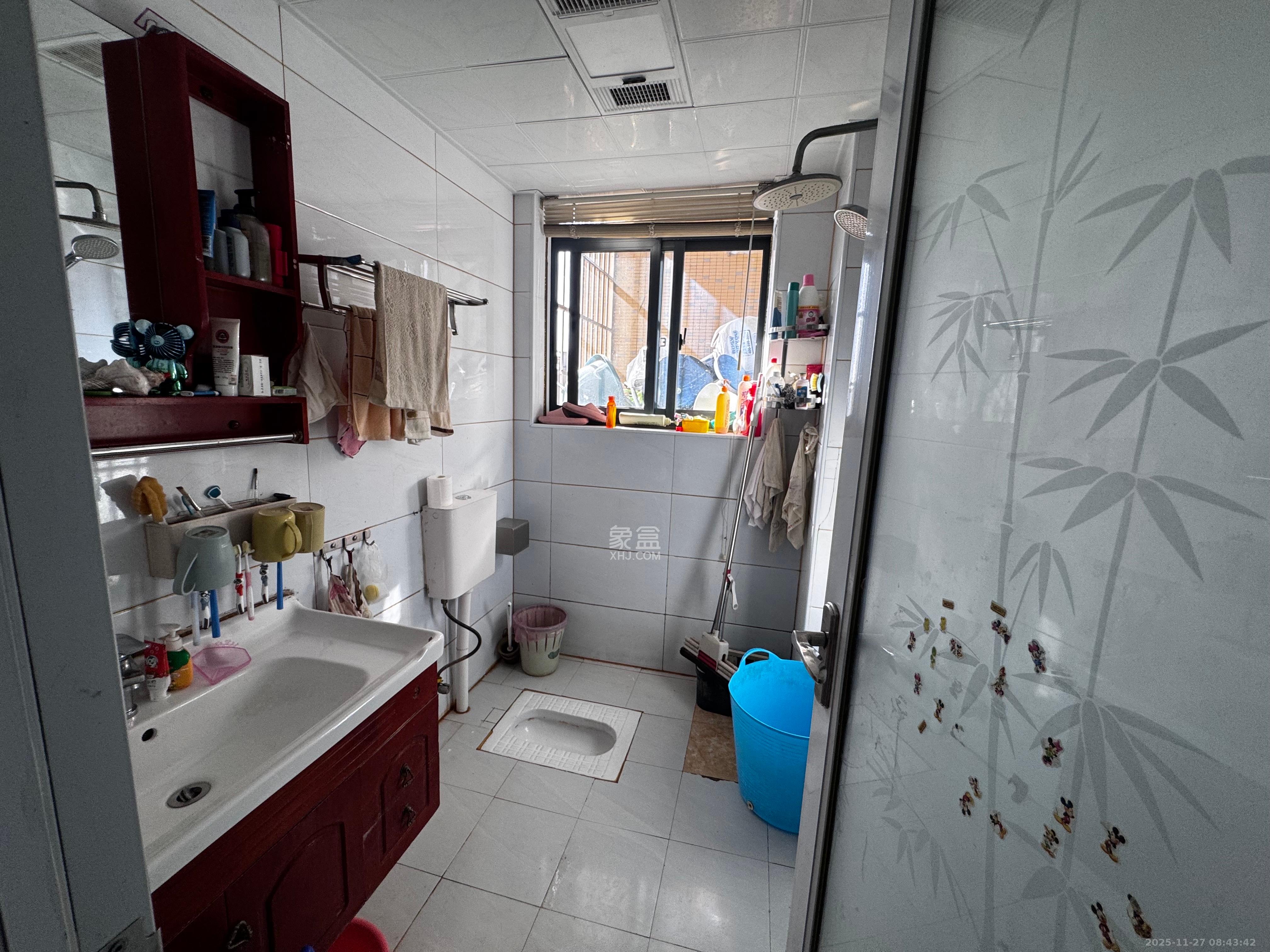 新华都万家城 3室2厅1卫 2400.0元/月 新华都万家城 3室2厅1卫 2400.0元/月室内图