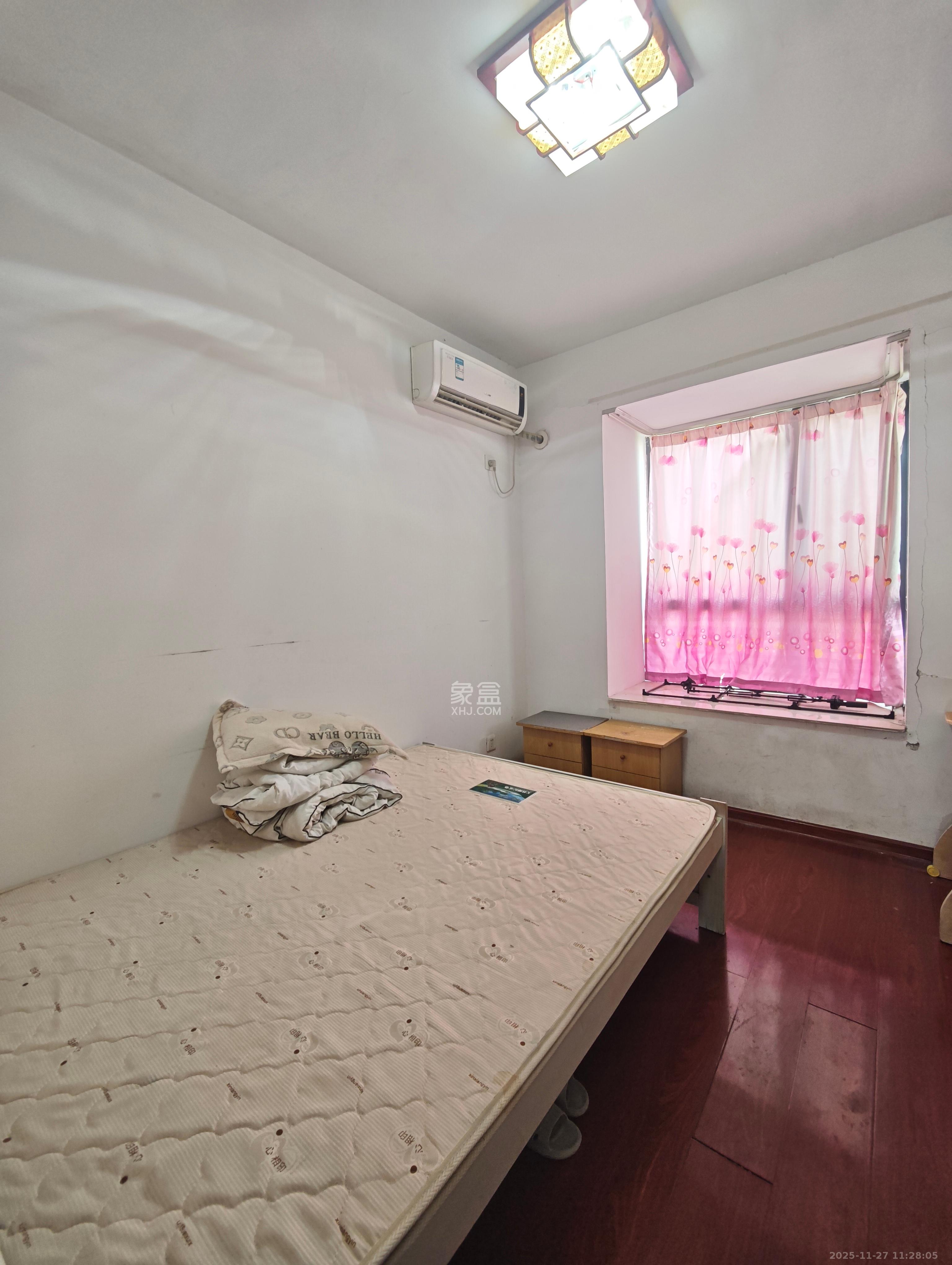 地华梅溪湖畔 3室2厅2卫 2200.0元/月 地华梅溪湖畔 3室2厅2卫 2200.0元/月室内图