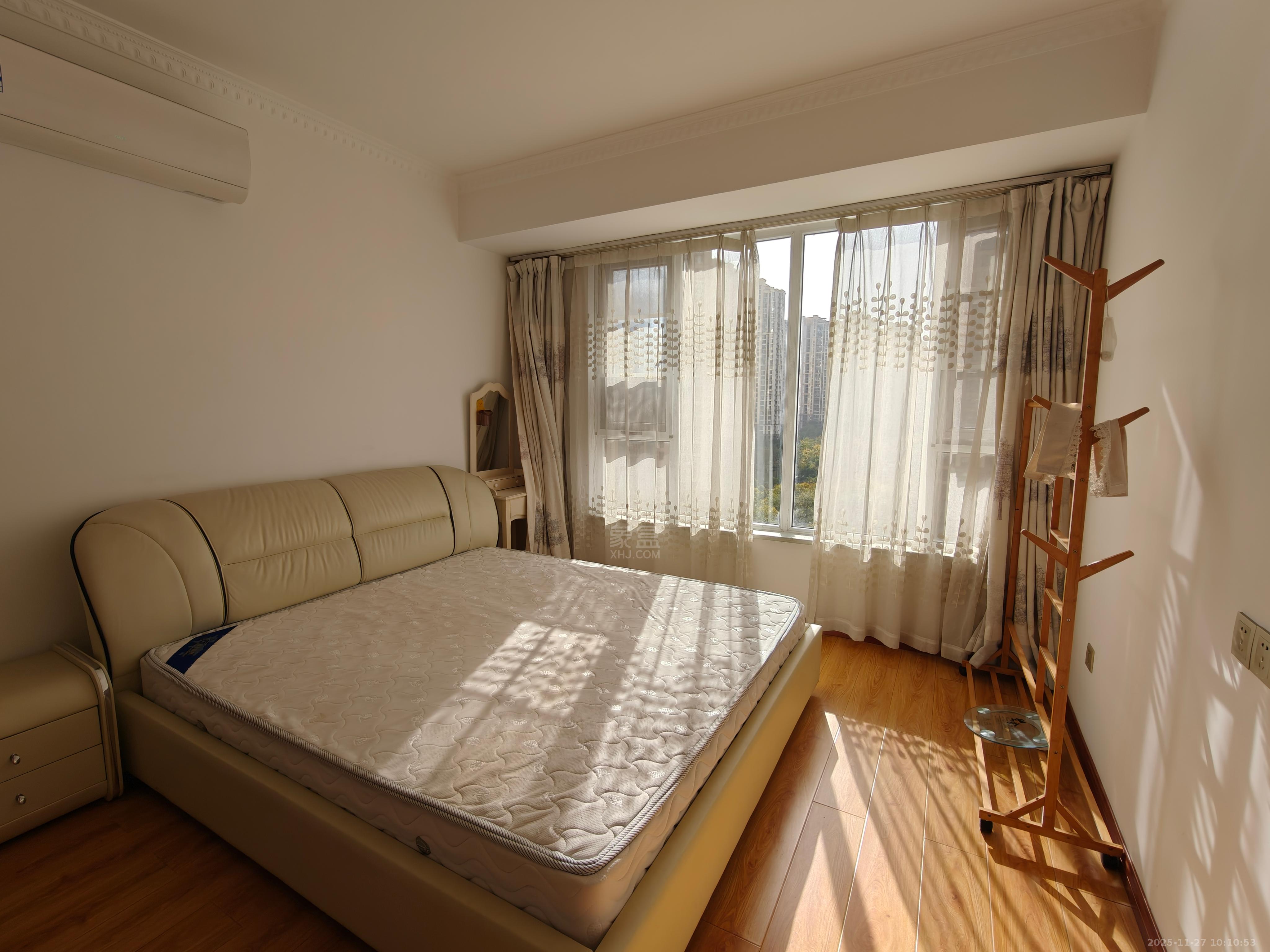 佳兆业金域天下三期  3室1厅1卫    1800.0元/月室内图