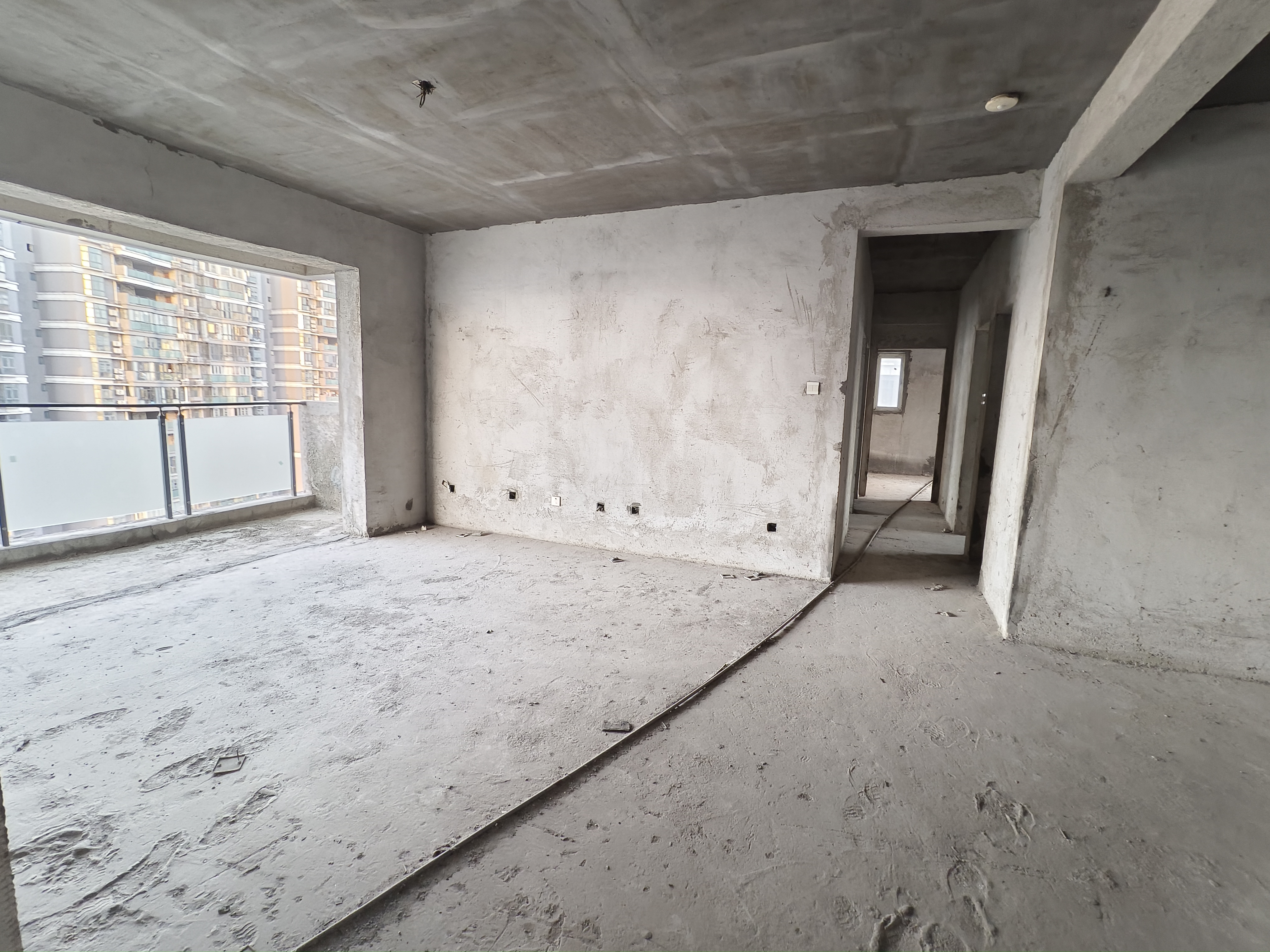 建设鑫苑 4室2厅2卫 76.8万 建设鑫苑 4室2厅2卫 76.8万客厅