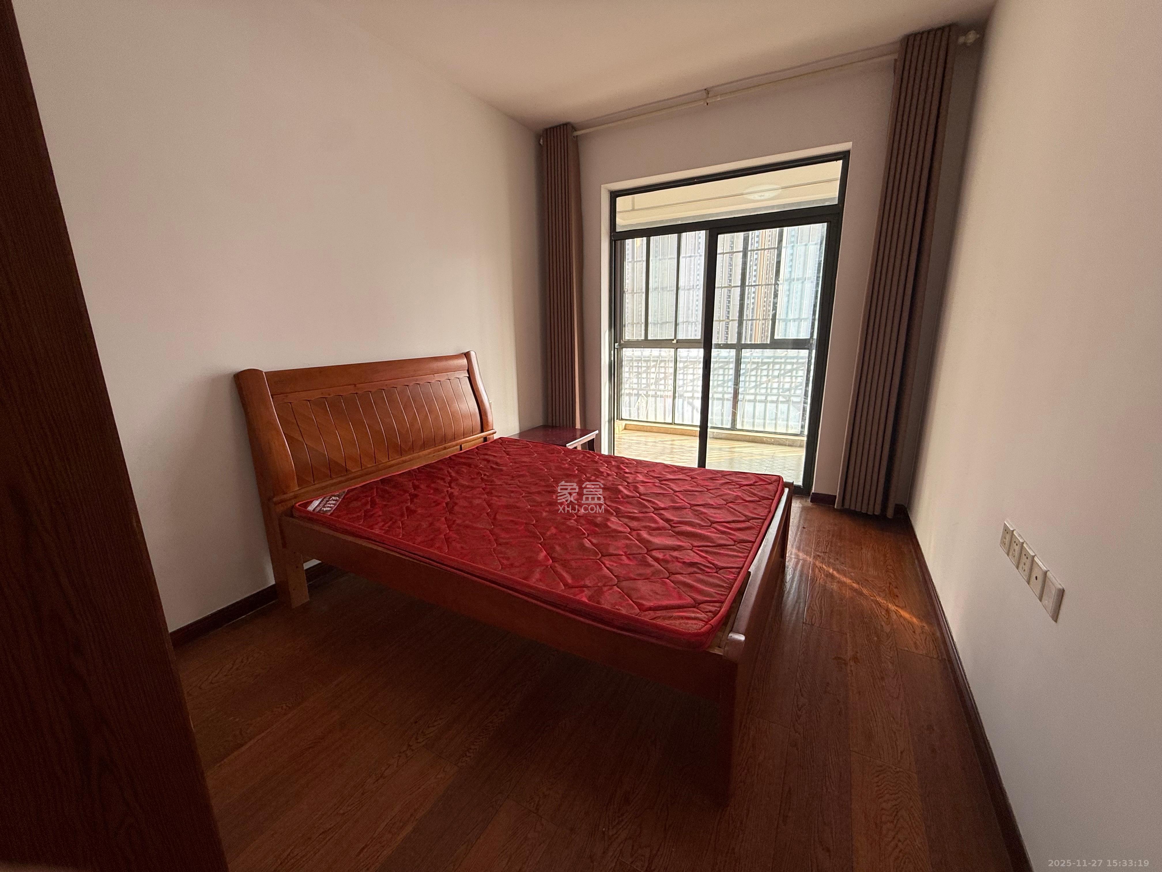 茶山馨苑 1室2厅1卫 2500.0元/月 茶山馨苑 1室2厅1卫 2500.0元/月室内图