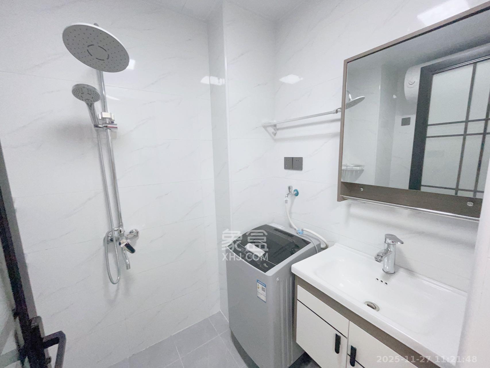 万润时光里  1室1厅1卫    1600.0元/月室内图