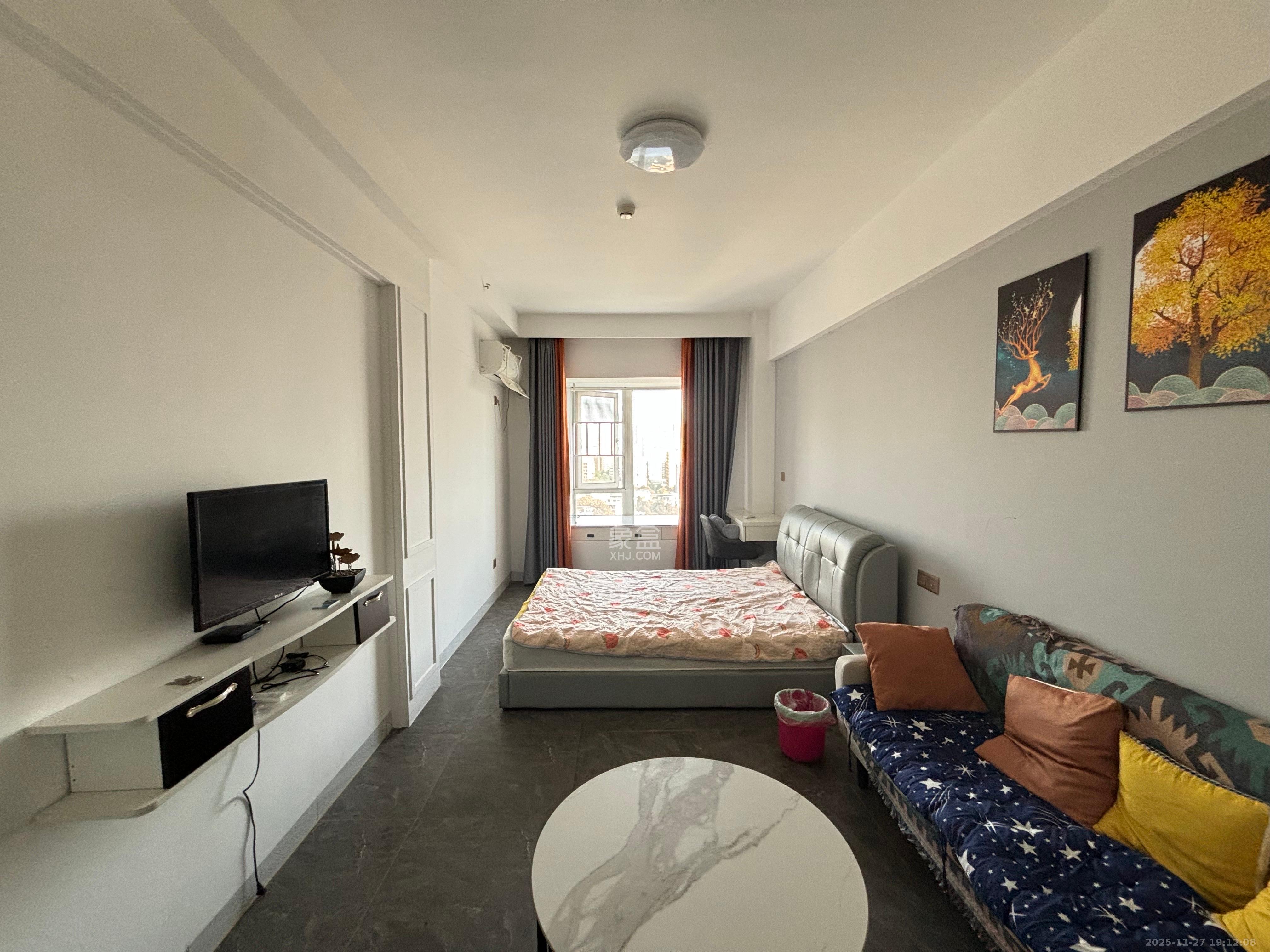 保利香槟国际  1室1厅1卫    1150.0元/月