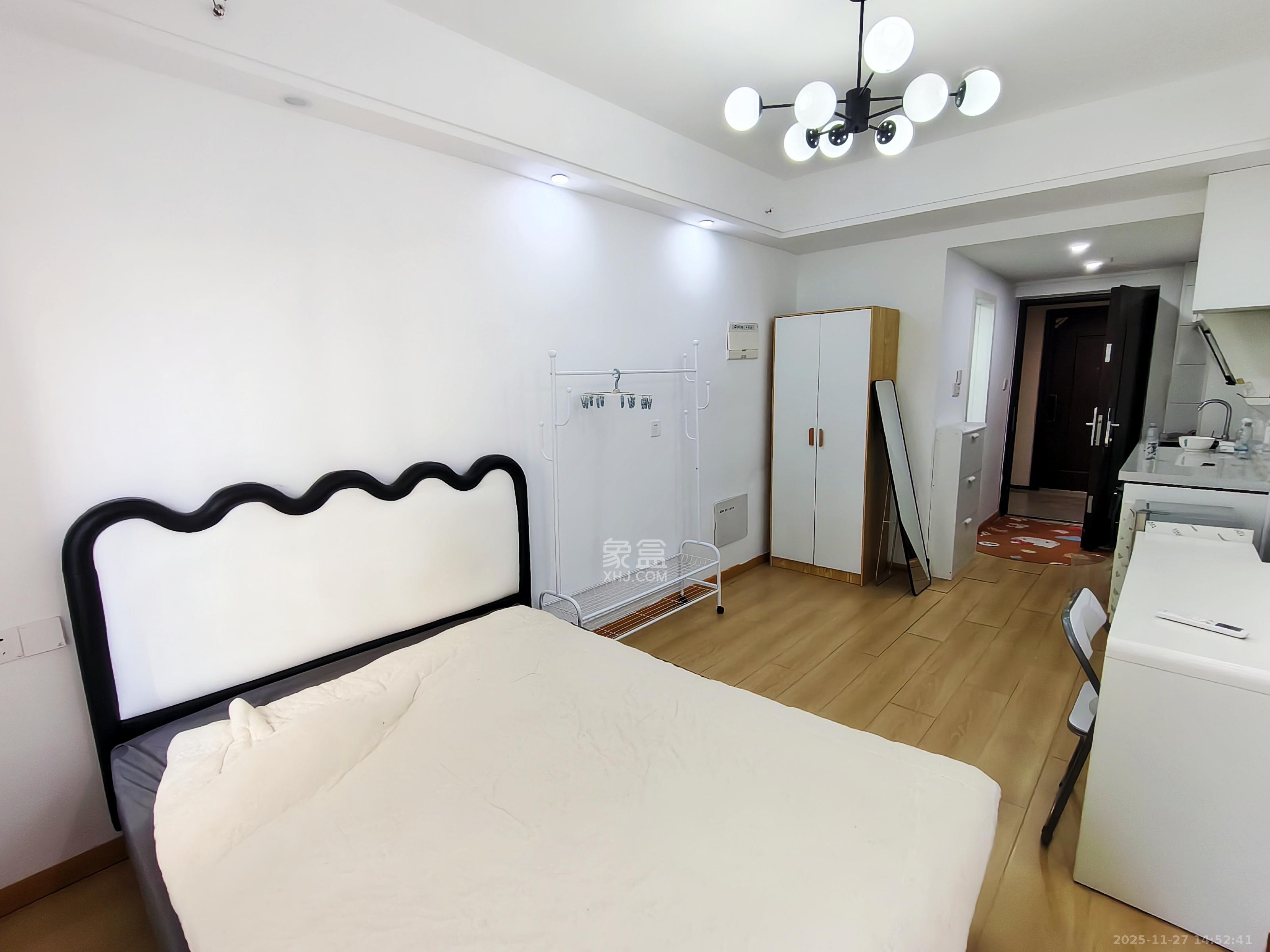 保利海德公园  1室1厅1卫    1600.0元/月室内图