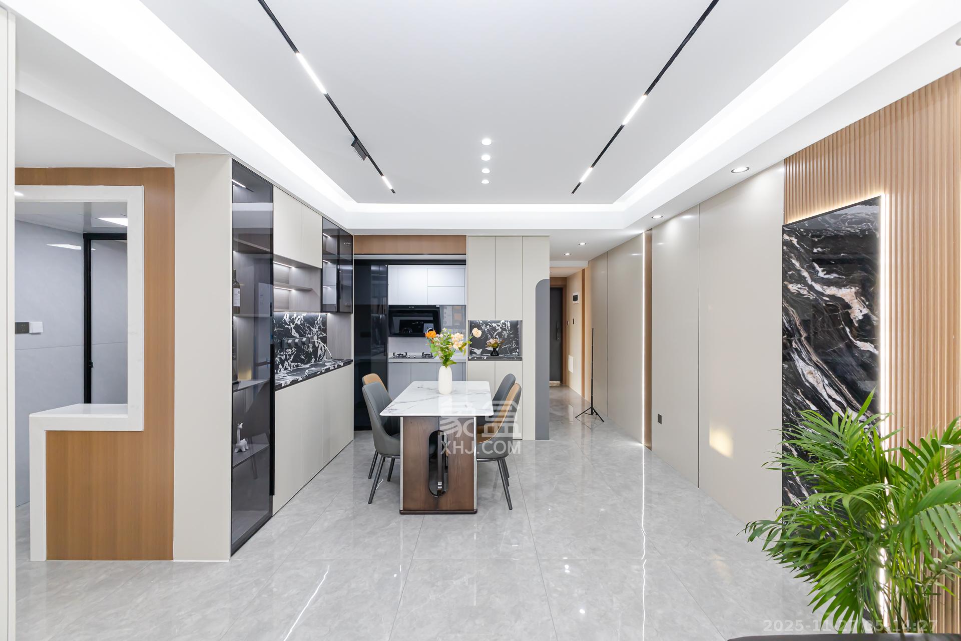 金湘苑（星澜之悦）  4室2厅2卫    96.8万客厅