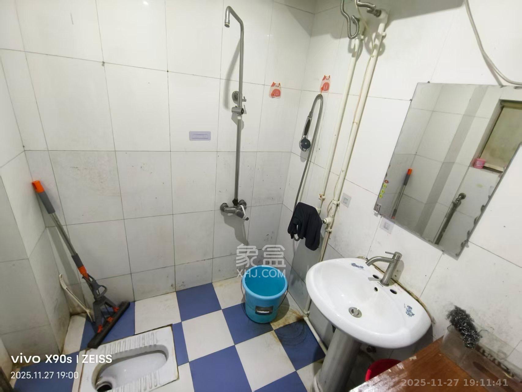 网船班小区 2室1厅1卫 1380.0元/月 网船班小区 2室1厅1卫 1380.0元/月室内图