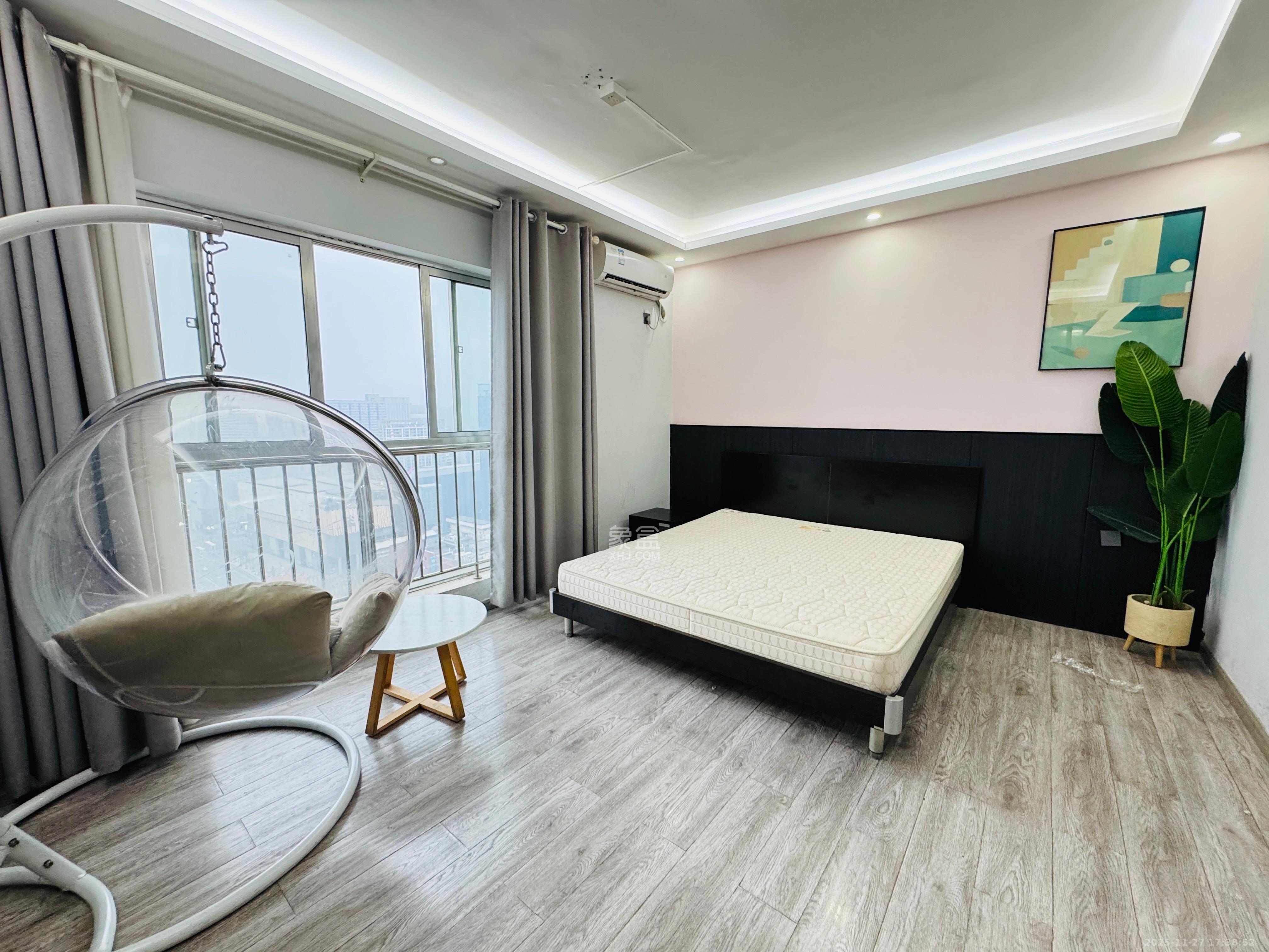 君临国际 1室1厅1卫 1500.0元/月 君临国际 1室1厅1卫 1500.0元/月室内图