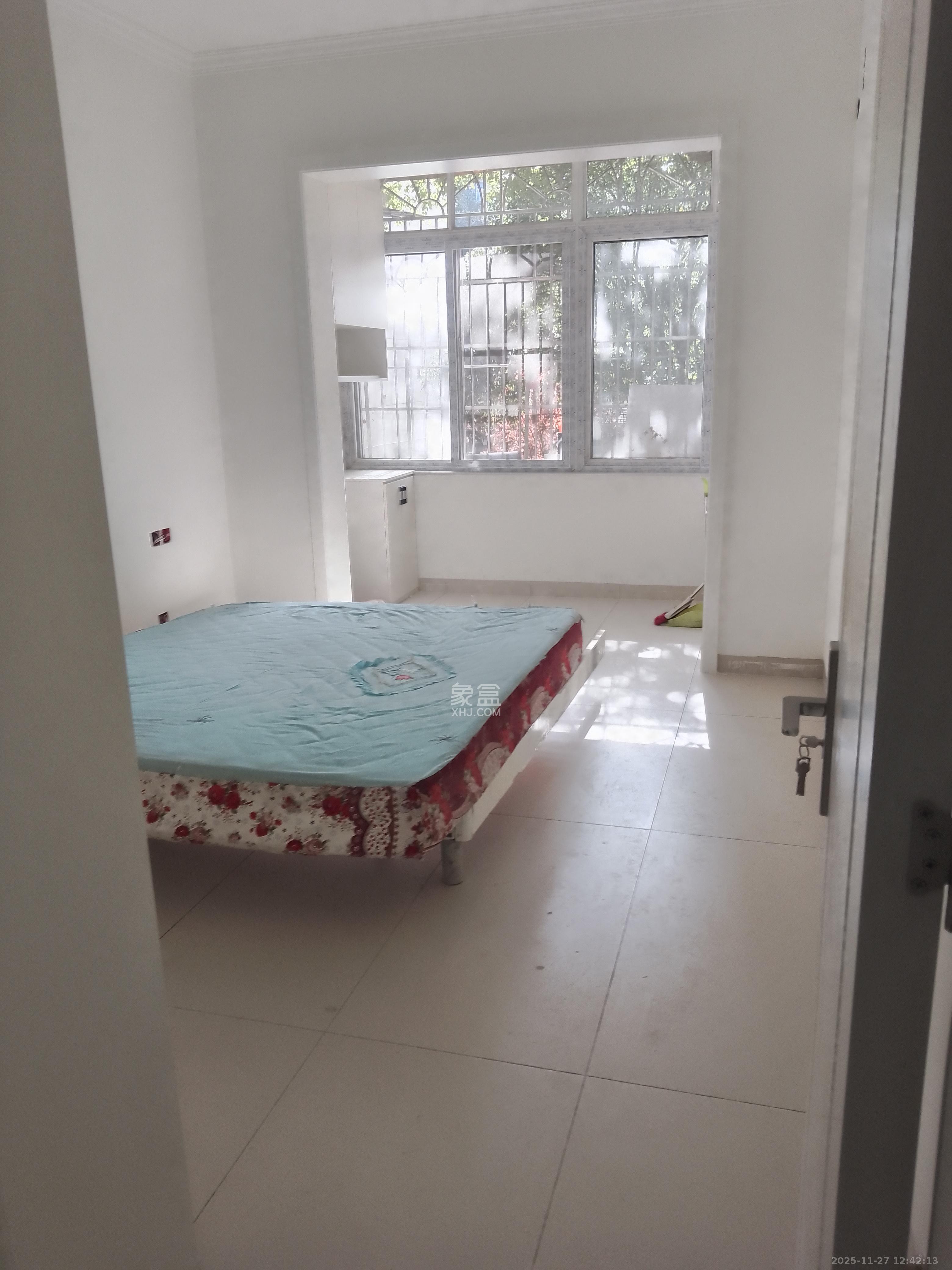 东瓜山三村(东电社区) 2室1厅1卫 2000.0元/月 东瓜山三村(东电社区) 2室1厅1卫 2000.0元/月室内图