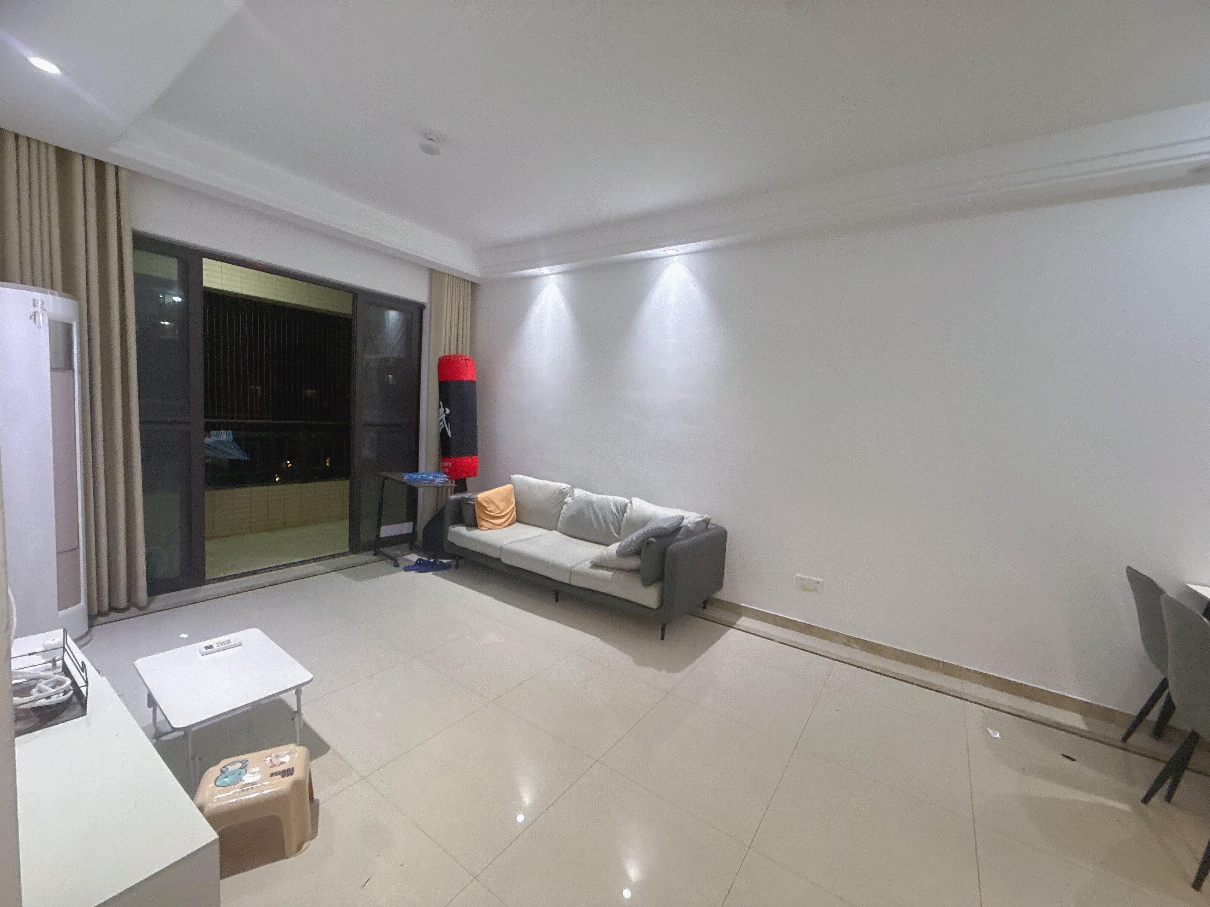 中海锦城  2室2厅1卫    2600.0元/月室内图