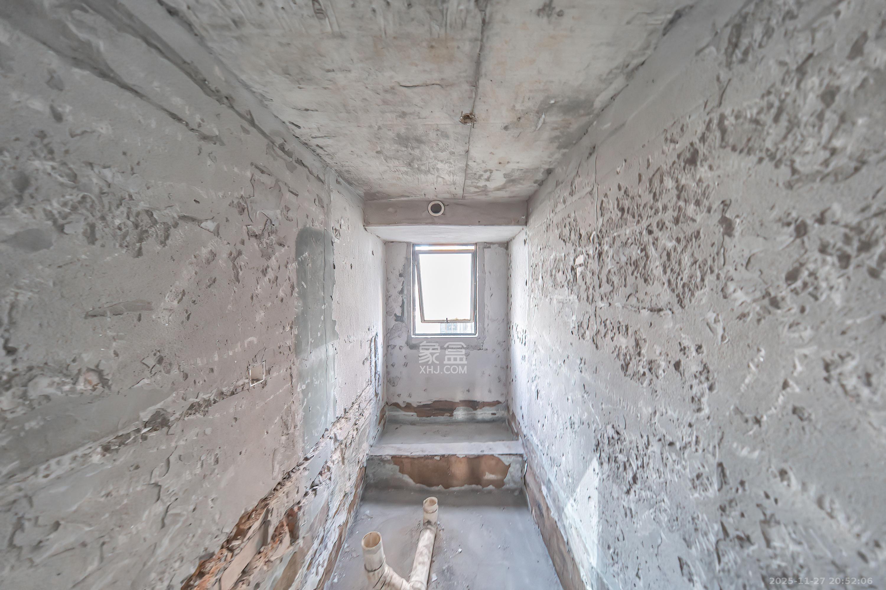 公园9号 4室2厅2卫 219.8万 公园9号 4室2厅2卫 219.8万卫生间