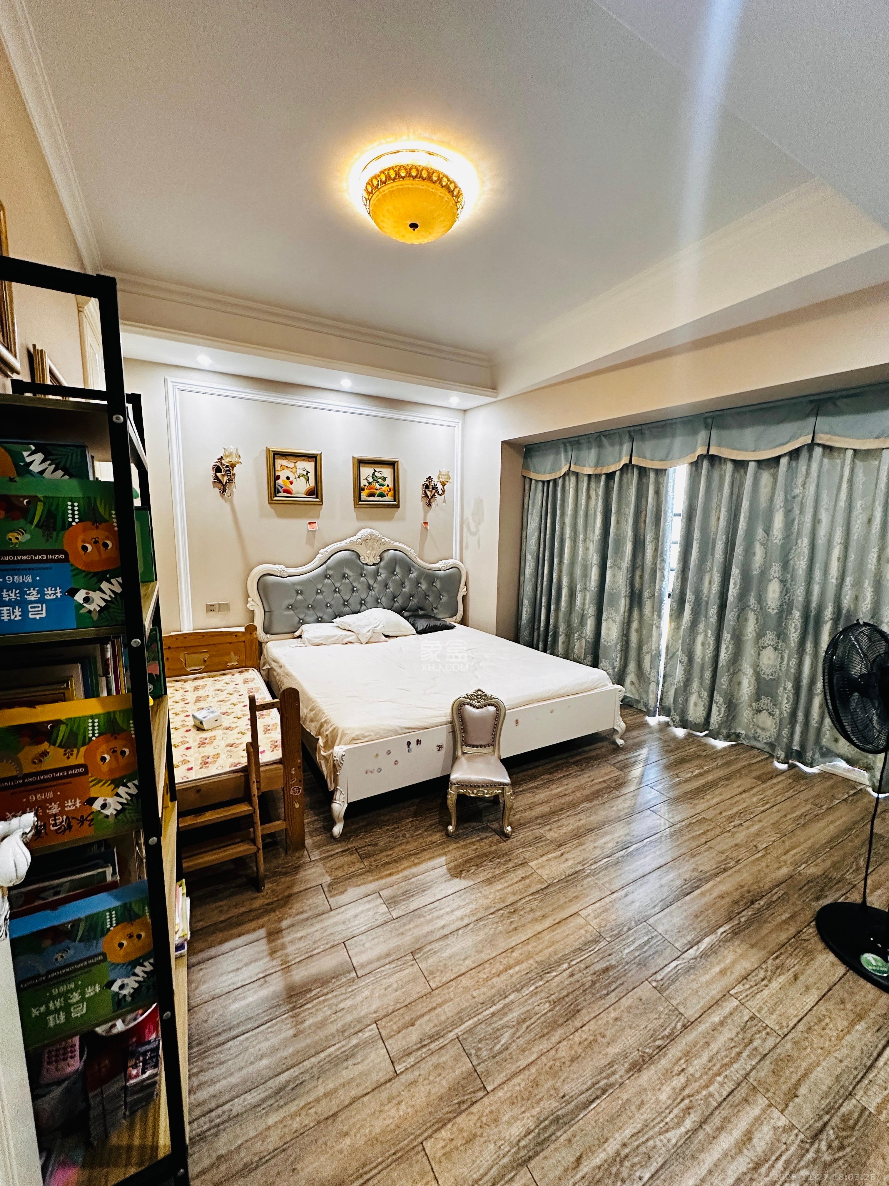 北辰定江洋 3室2厅2卫 8800.0元/月 北辰定江洋 3室2厅2卫 8800.0元/月室内图