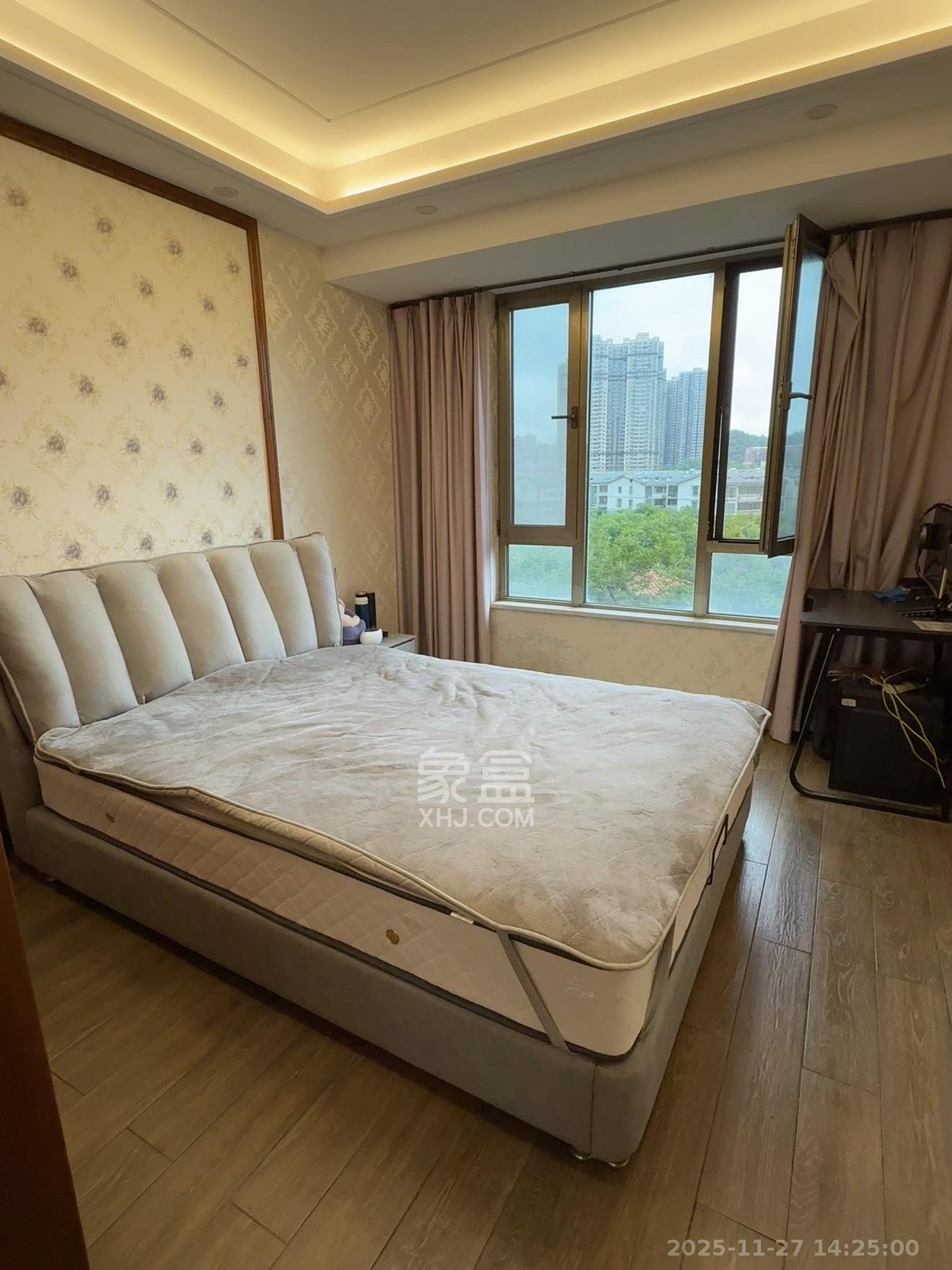 楚天逸品  4室2厅2卫    6500.0元/月室内图