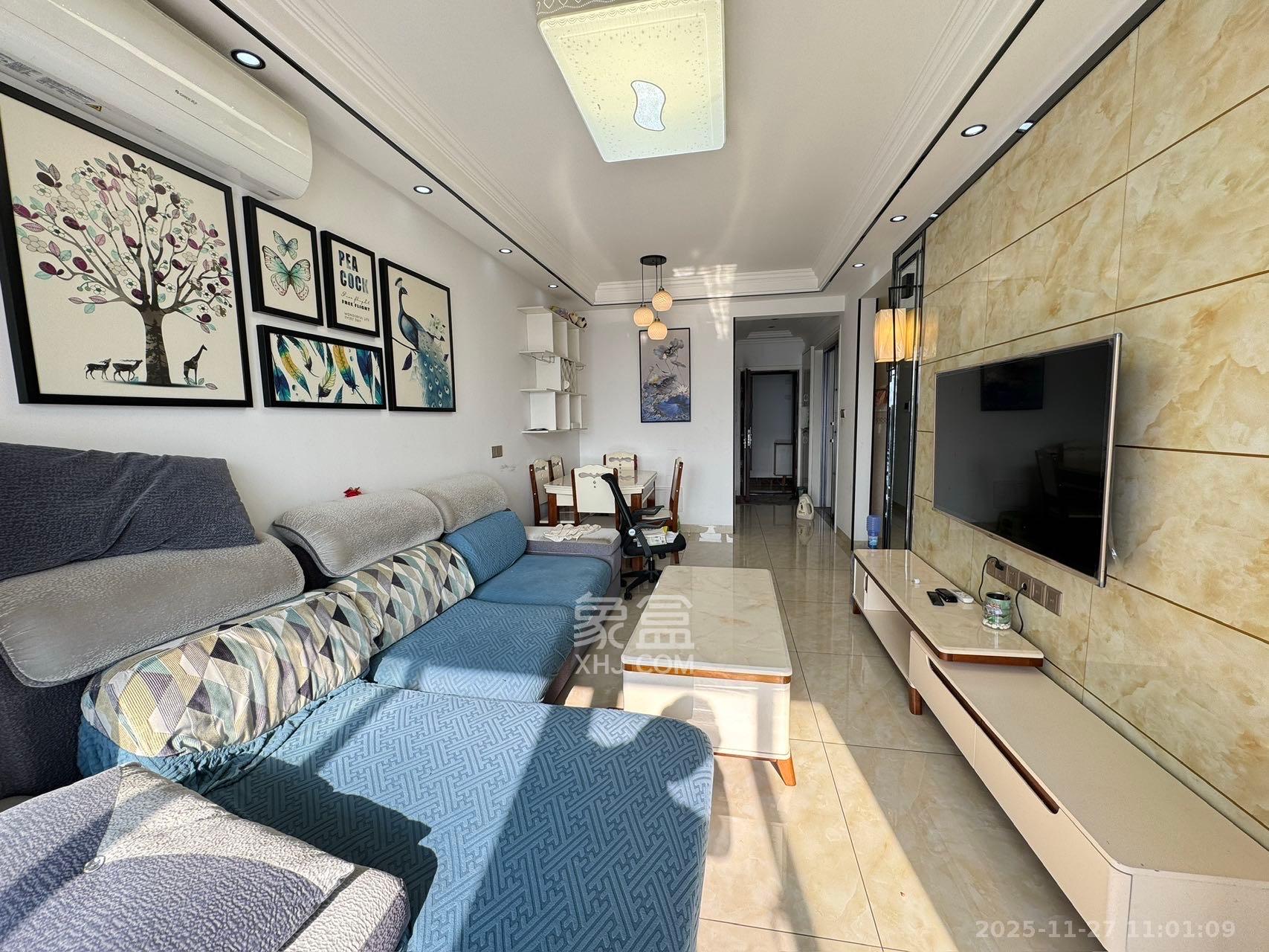 荣盛花语城  2室2厅1卫    1800.0元/月室内图