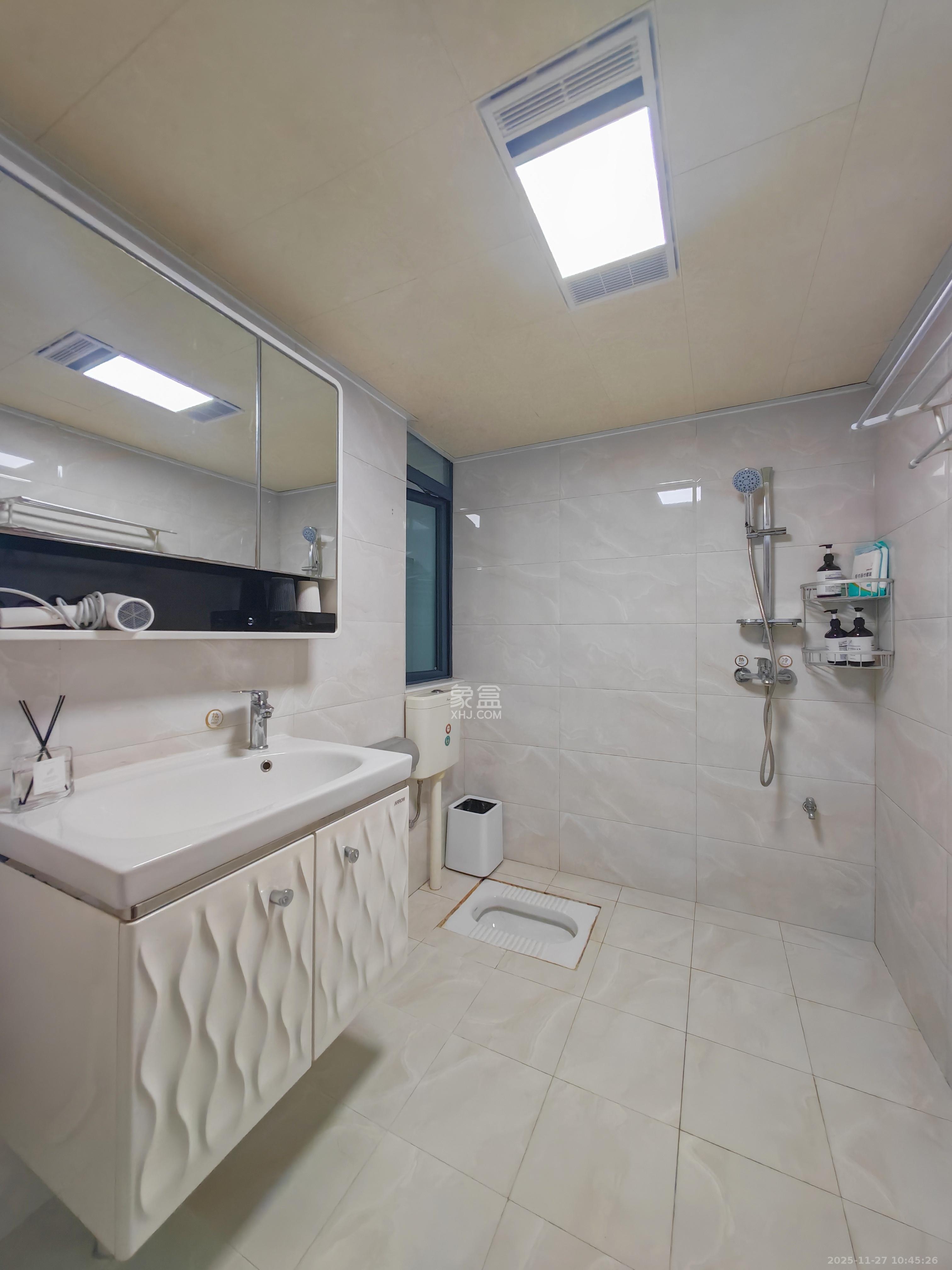 湘府9号 3室2厅1卫 3000.0元/月 湘府9号 3室2厅1卫 3000.0元/月室内图