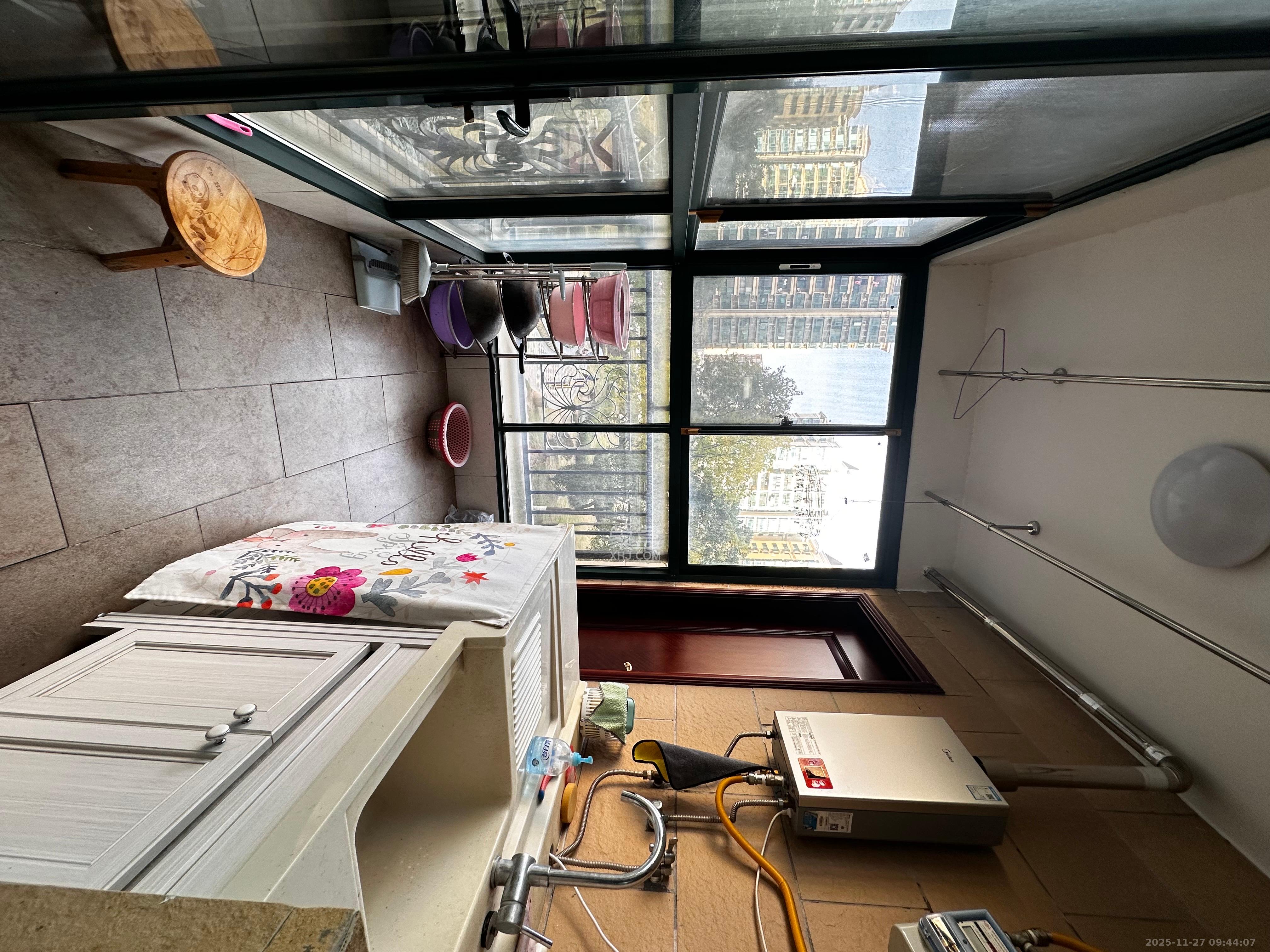 恒大雅苑 3室2厅3卫 3800.0元/月 恒大雅苑 3室2厅3卫 3800.0元/月室内图