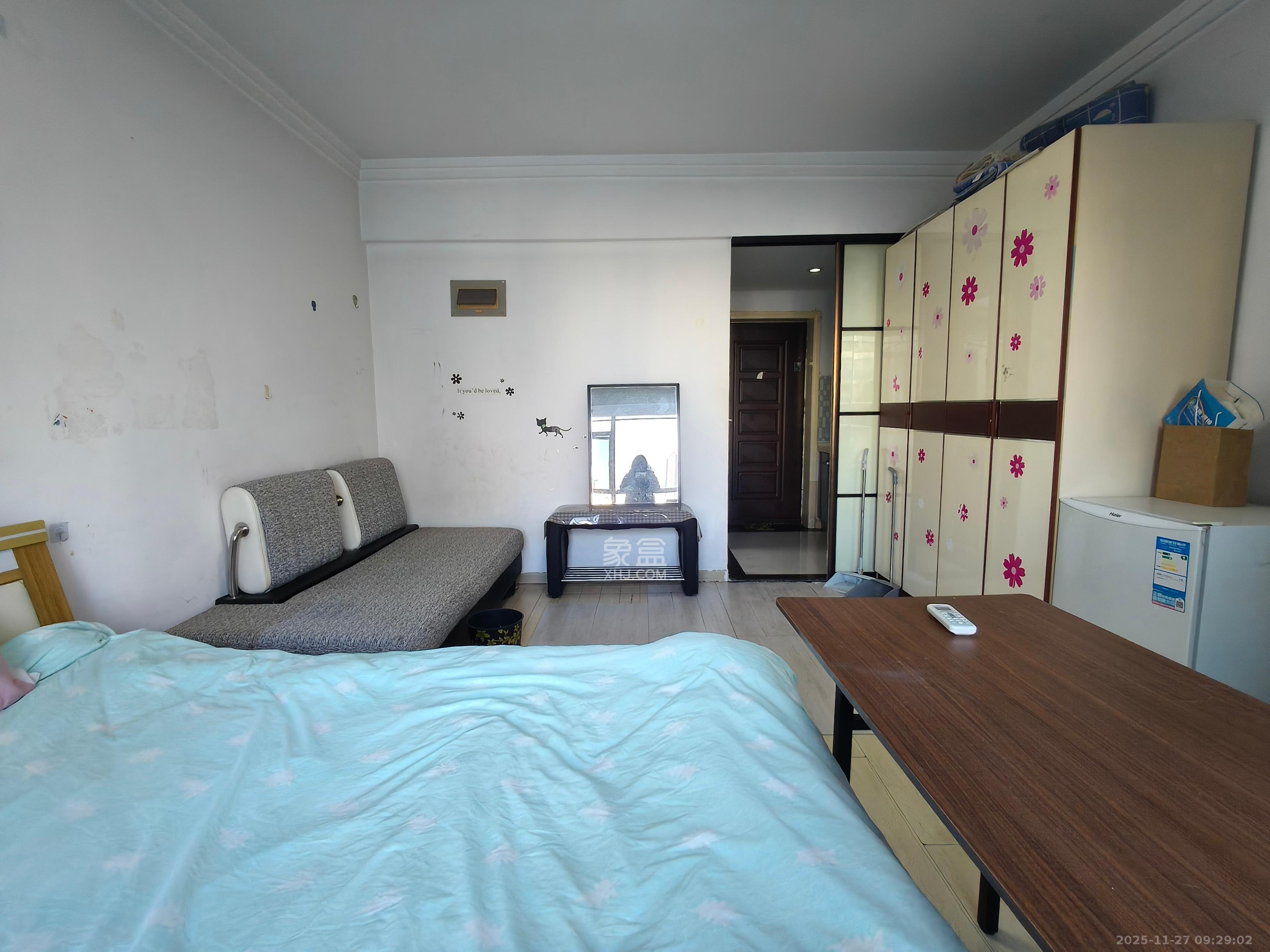 书香名邸 1室1厅1卫 1200.0元/月 书香名邸 1室1厅1卫 1200.0元/月室内图