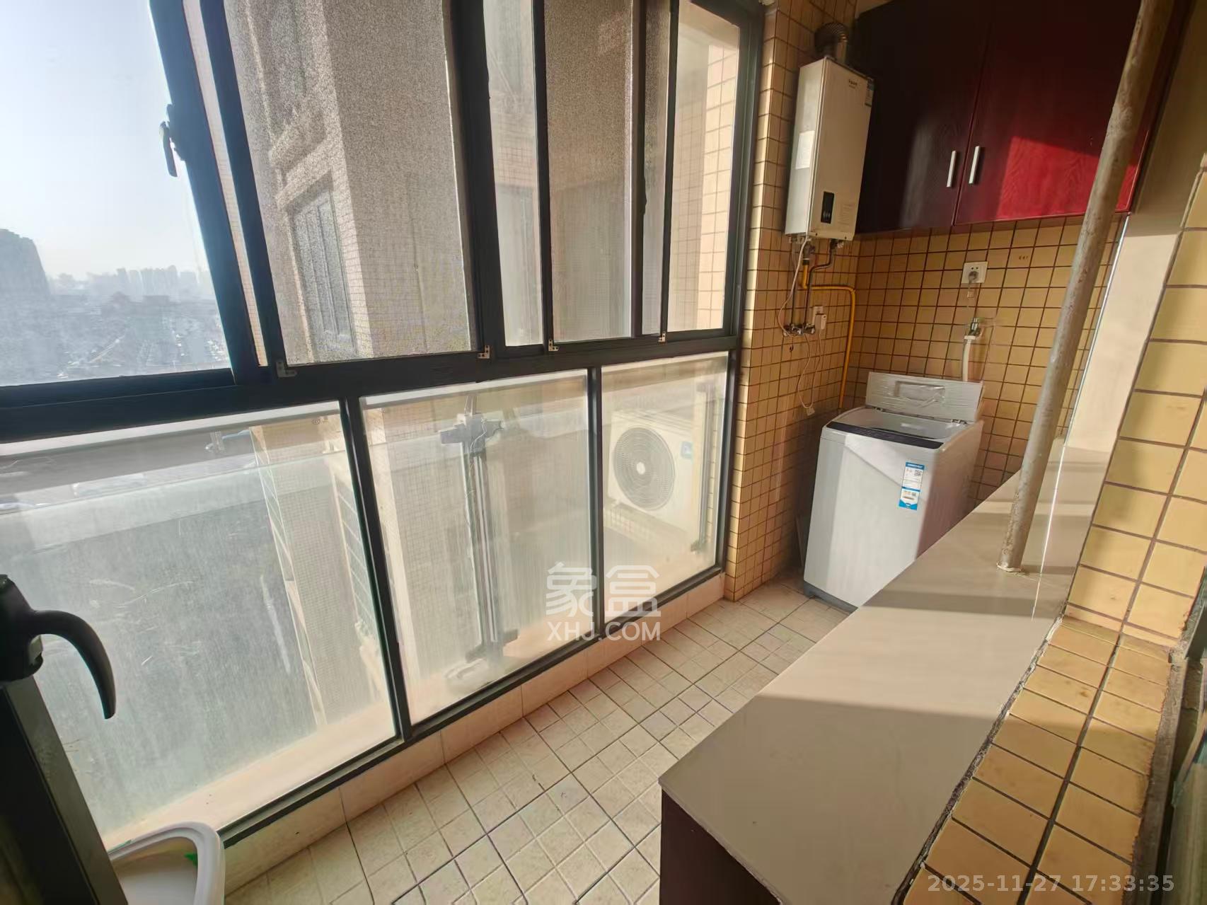 锦湘国际星城三期（锦绣苑）  2室2厅1卫    2400.0元/月室内图