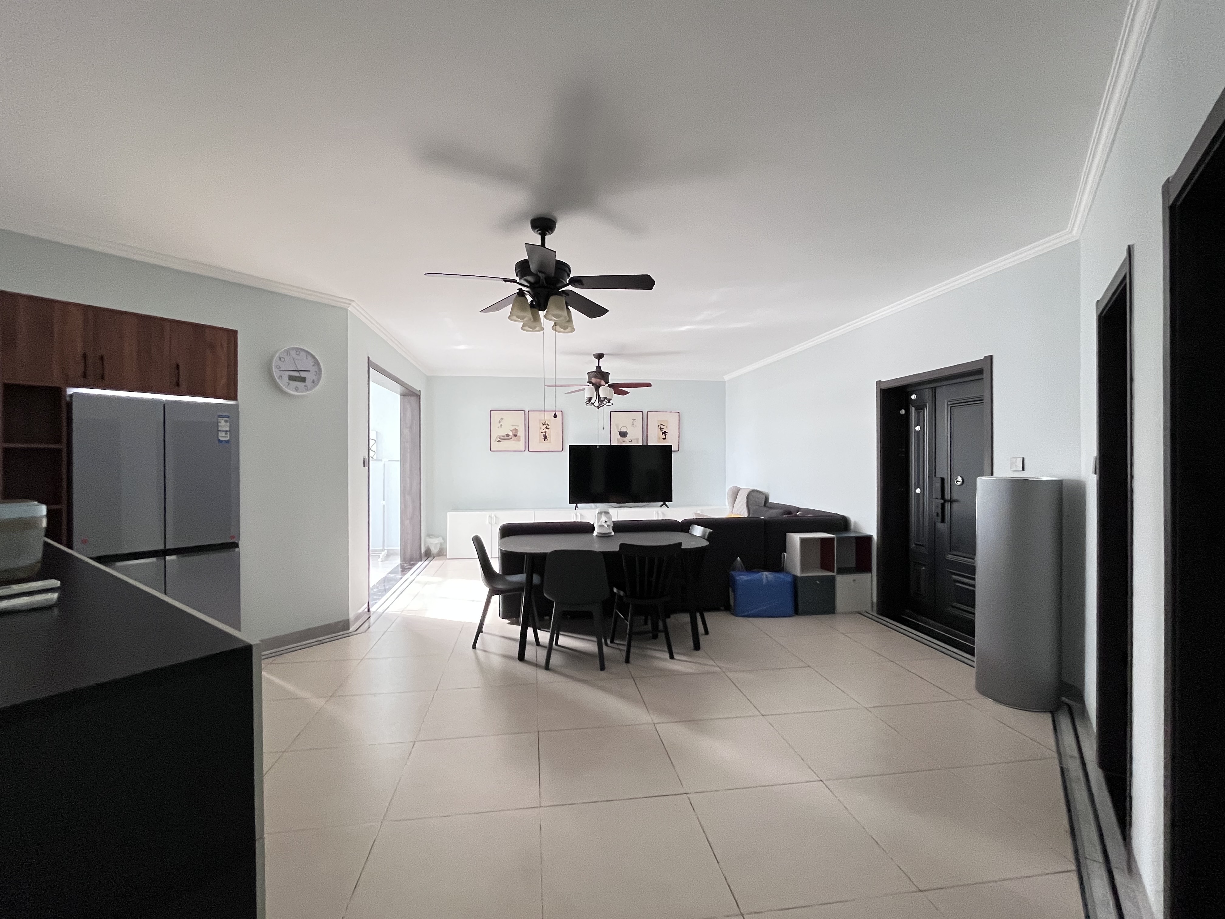 置地花园 3室2厅2卫 3600.0元/月 置地花园 3室2厅2卫 3600.0元/月室内图