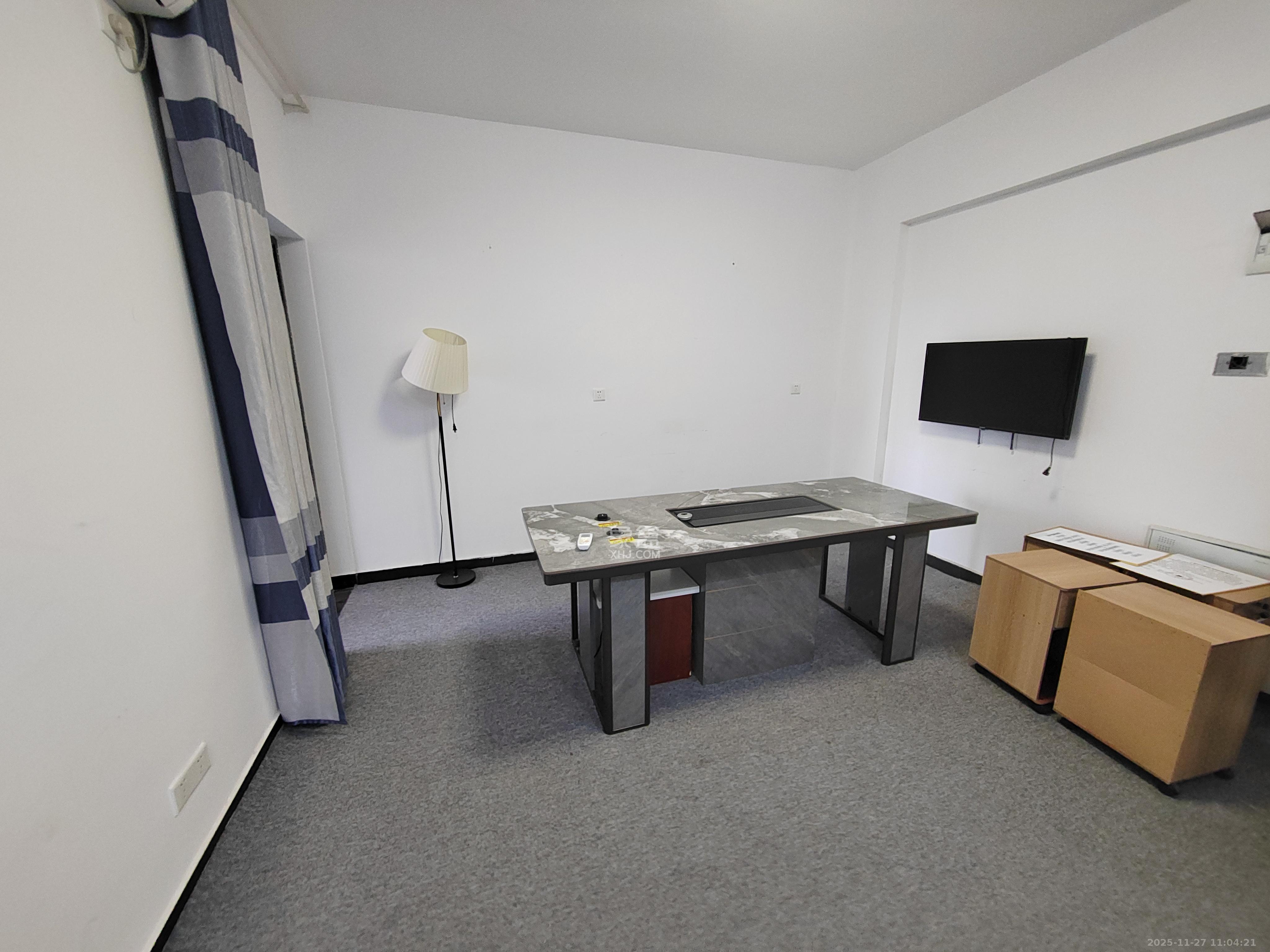 长房八方里（长房公园里）   60.0㎡      2300.0元/月