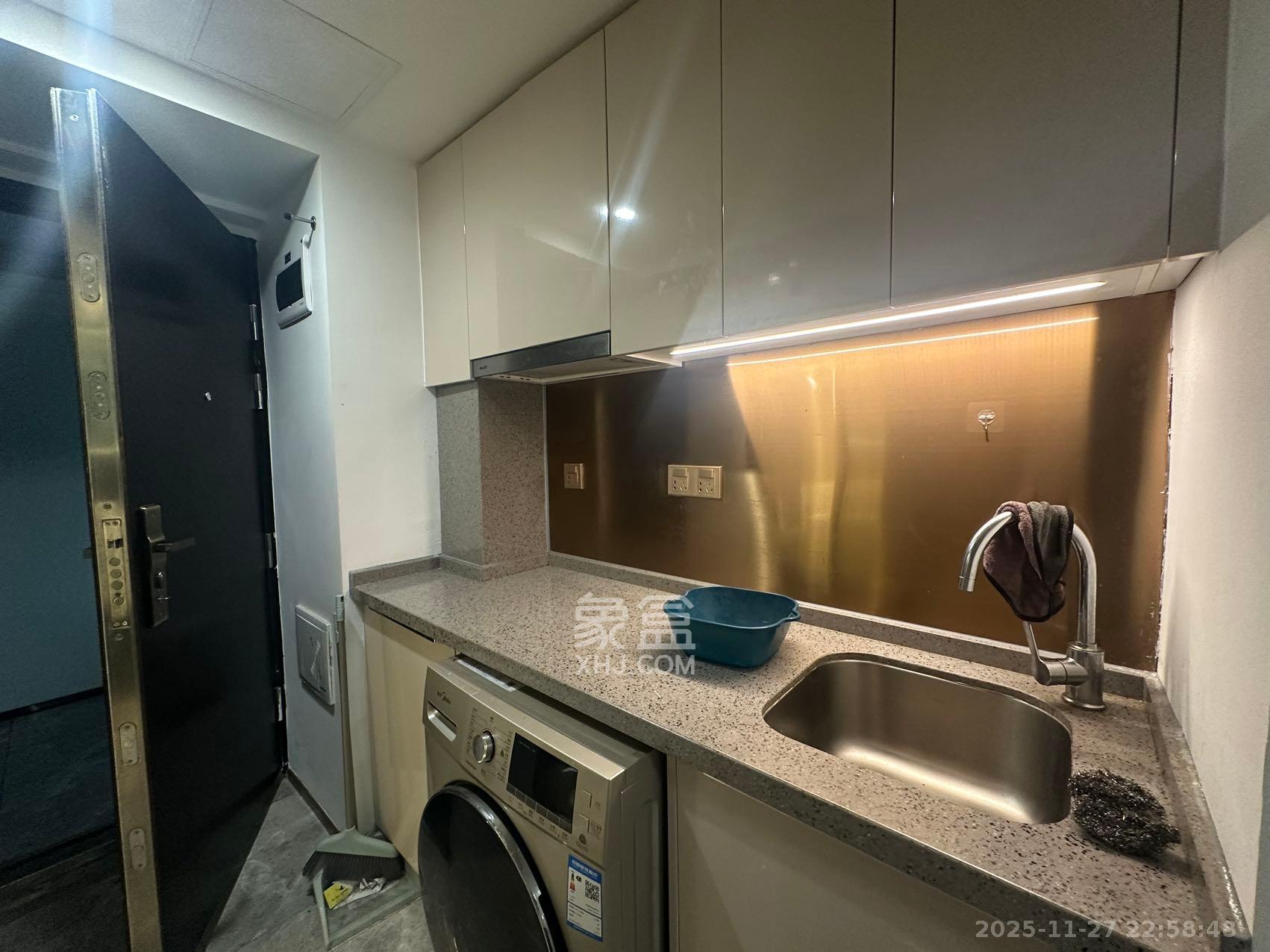 旭辉华宇南宸府  1室0厅0卫    1300.0元/月室内图