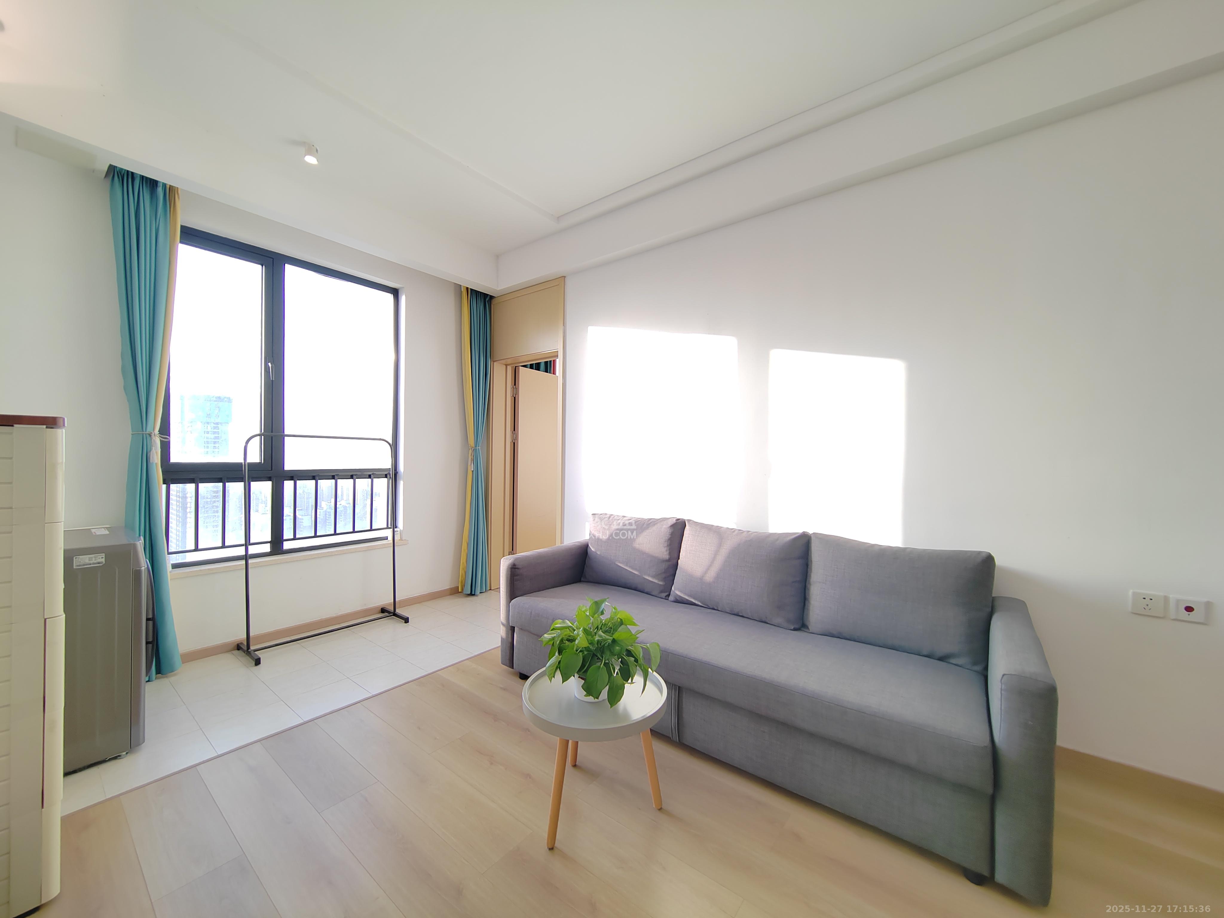 启迪协信中心  2室1厅1卫    2300.0元/月室内图