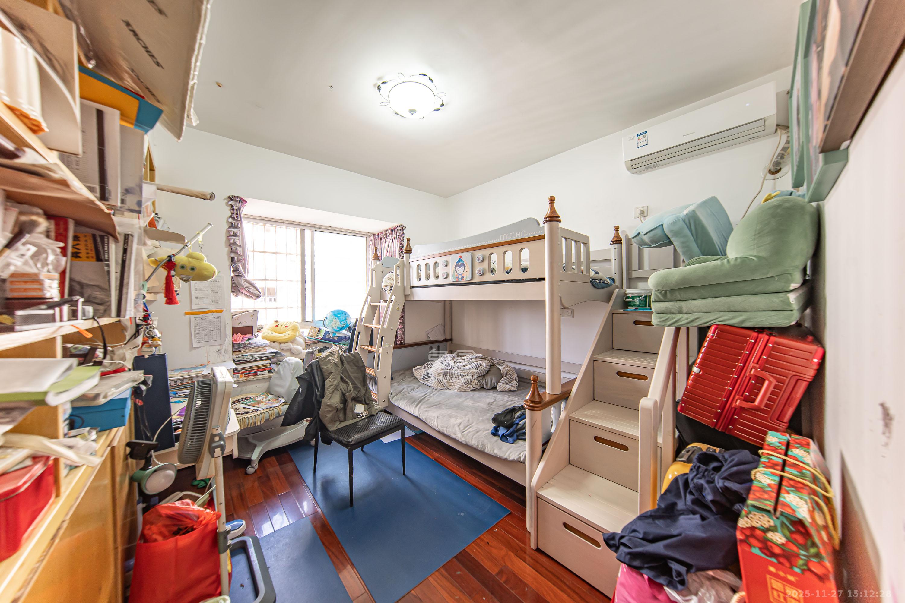 含浦家苑  3室2厅2卫    80.0万卧室