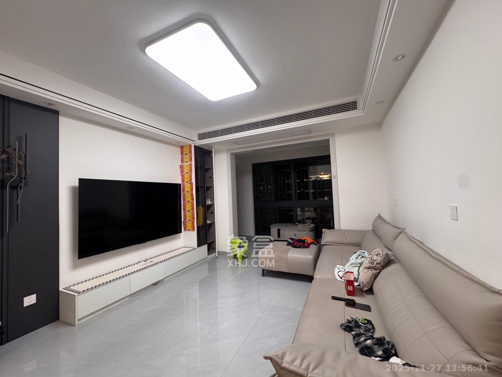 桥头家园三期  3室0厅0卫    2200.0元/月室内图1