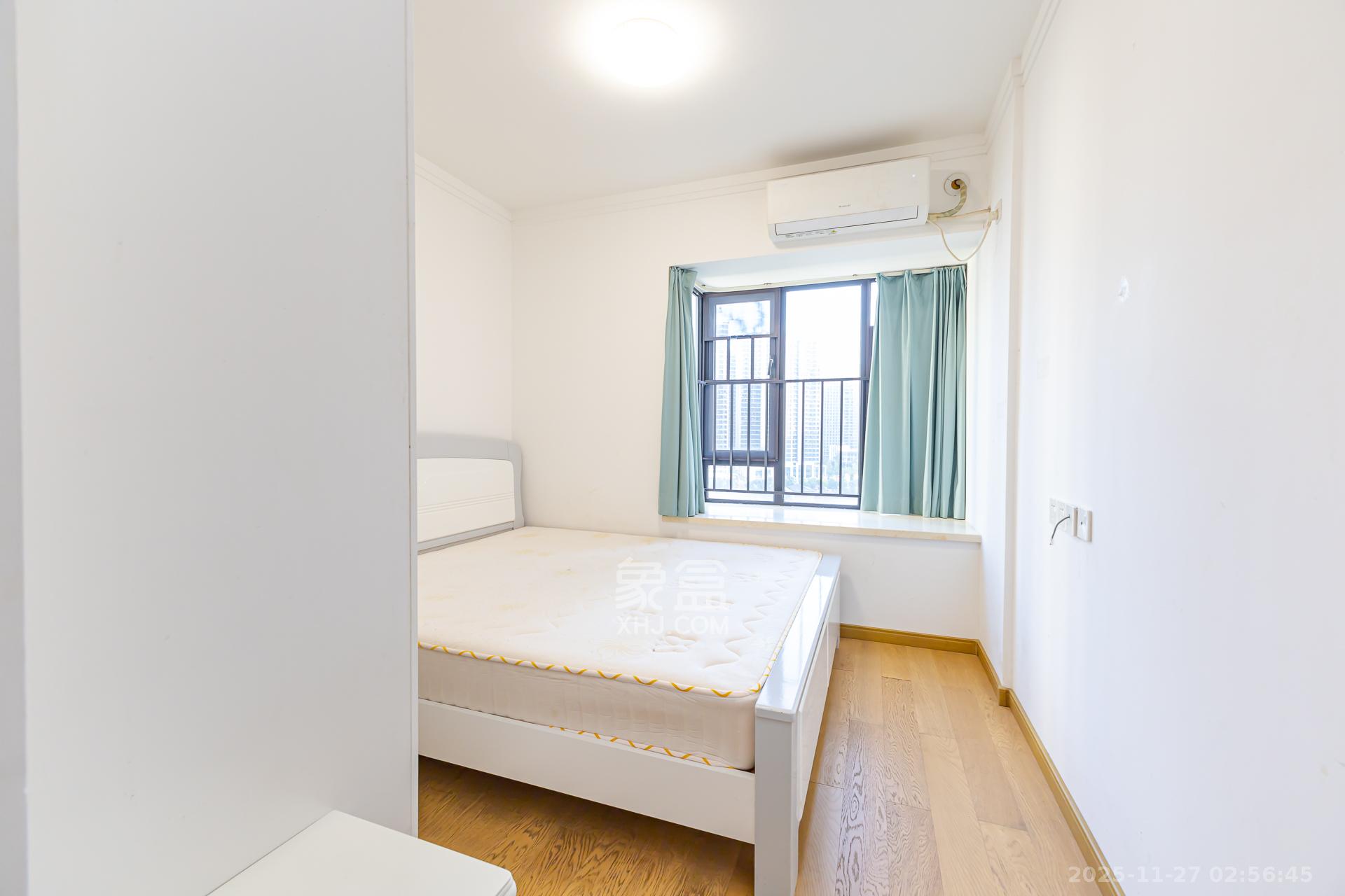 万润滨江天著 3室2厅2卫 106.0万 万润滨江天著 3室2厅2卫 106.0万卧室