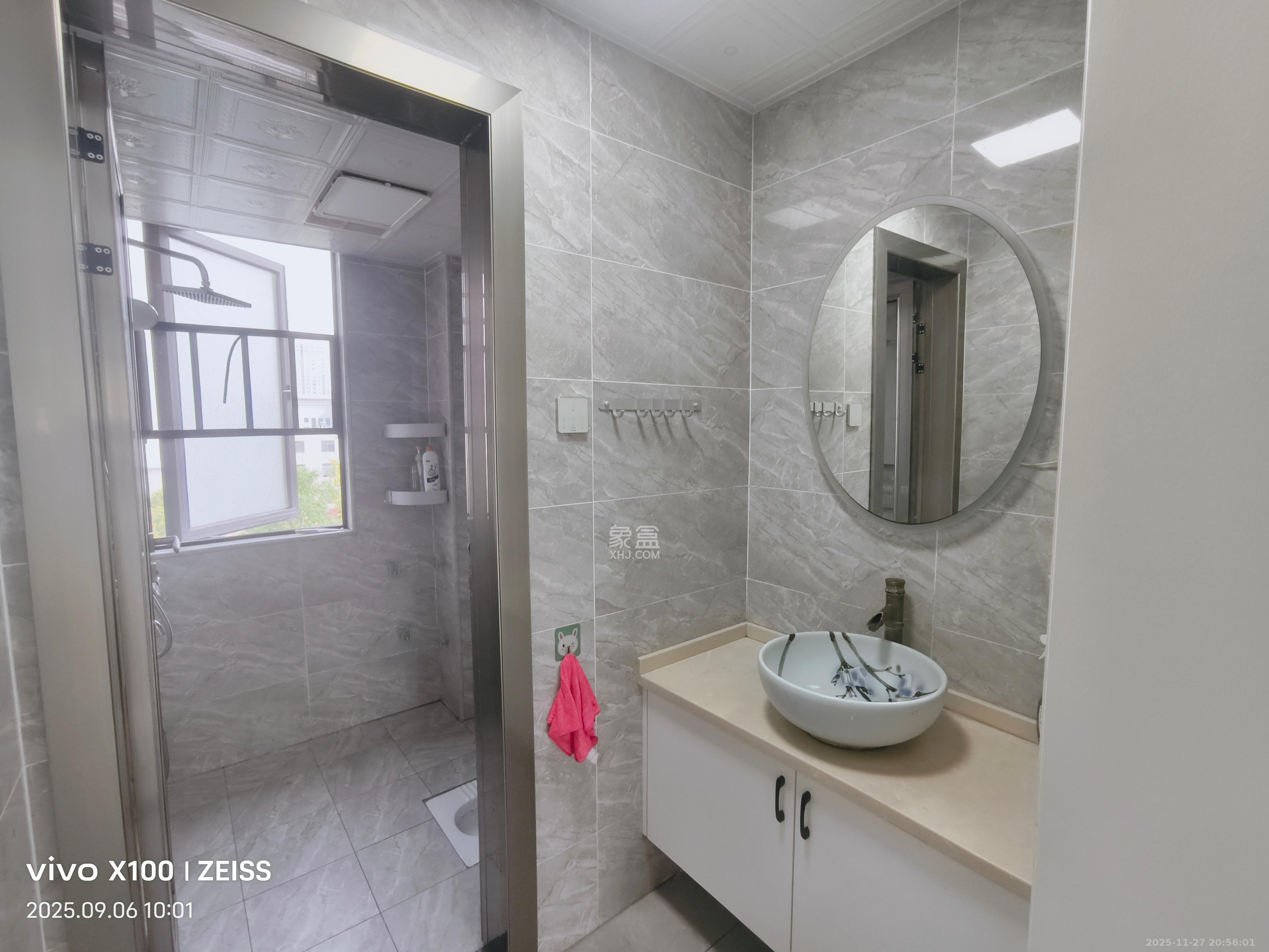 星湖湾二期高层 3室2厅2卫 2600.0元/月 星湖湾二期高层 3室2厅2卫 2600.0元/月室内图