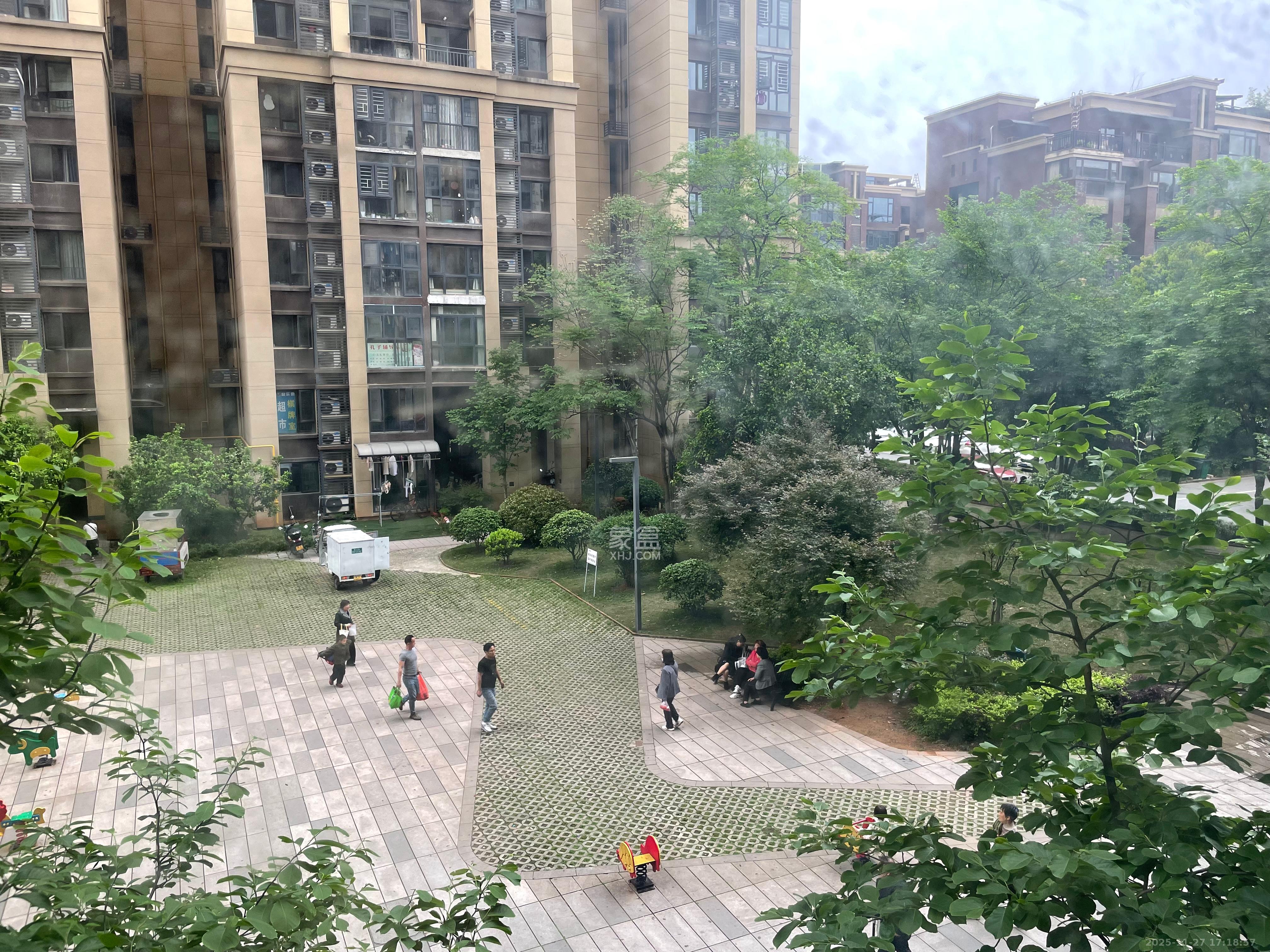 保利城(中航城国际社区、郡原美村) 4室2厅2卫 2000.0元/月 保利城(中航城国际社区、郡原美村) 4室2厅2卫 2000.0元/月小区图