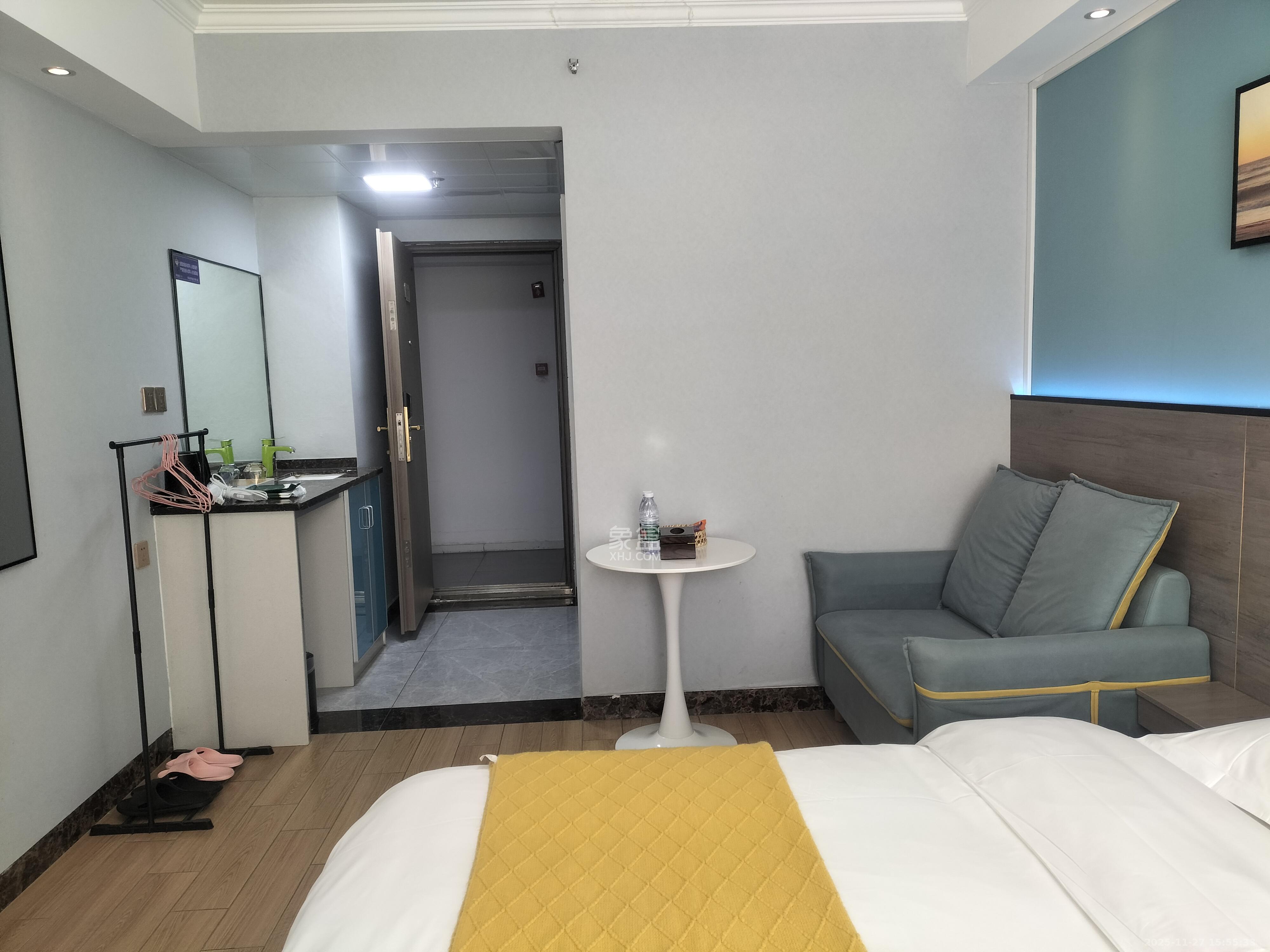 好莱城(弘德西街) 1室1厅1卫 1200.0元/月 好莱城(弘德西街) 1室1厅1卫 1200.0元/月室内图