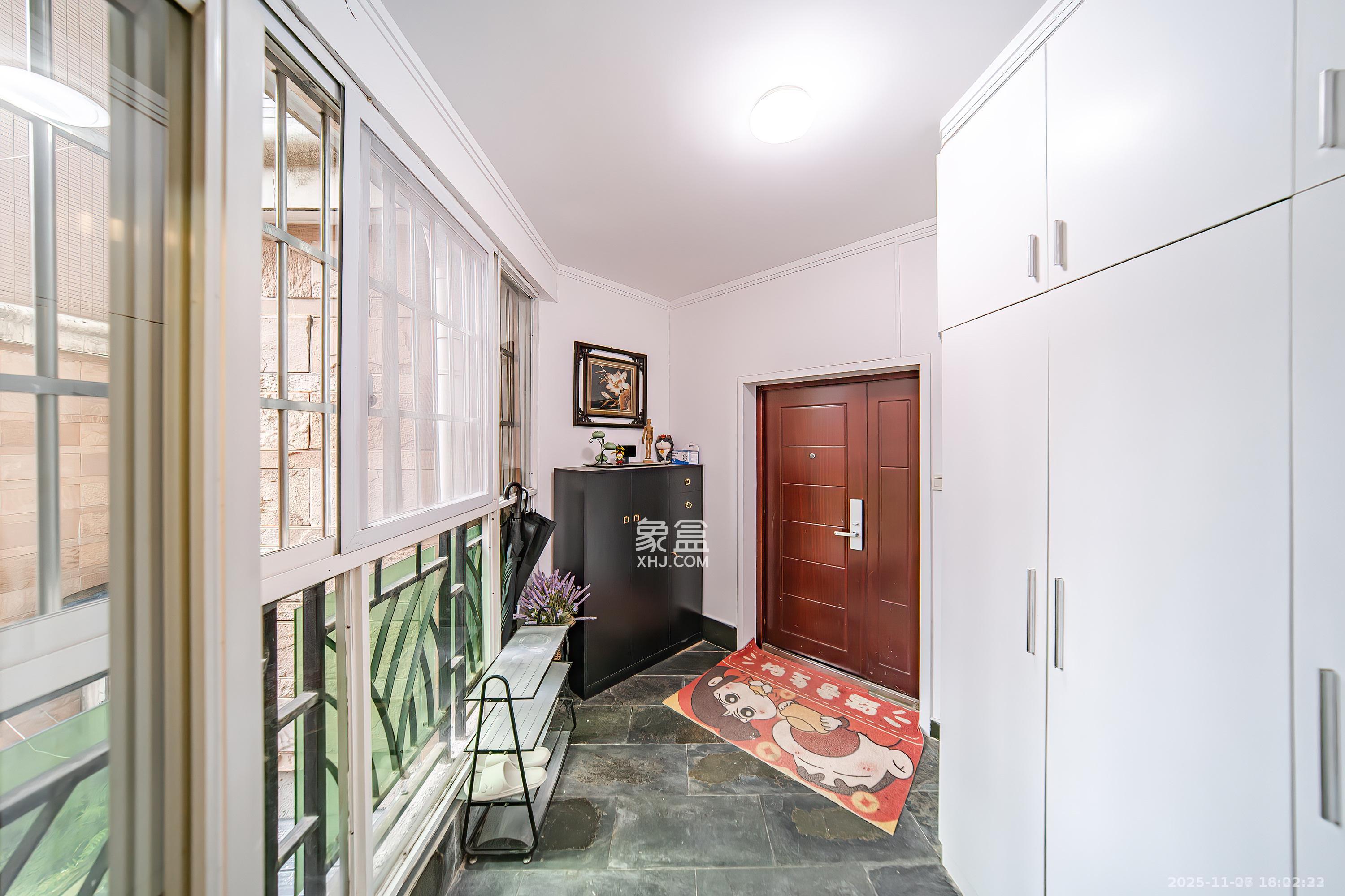 左岸春天 3室2厅2卫 2300.0元/月 左岸春天 3室2厅2卫 2300.0元/月室内图