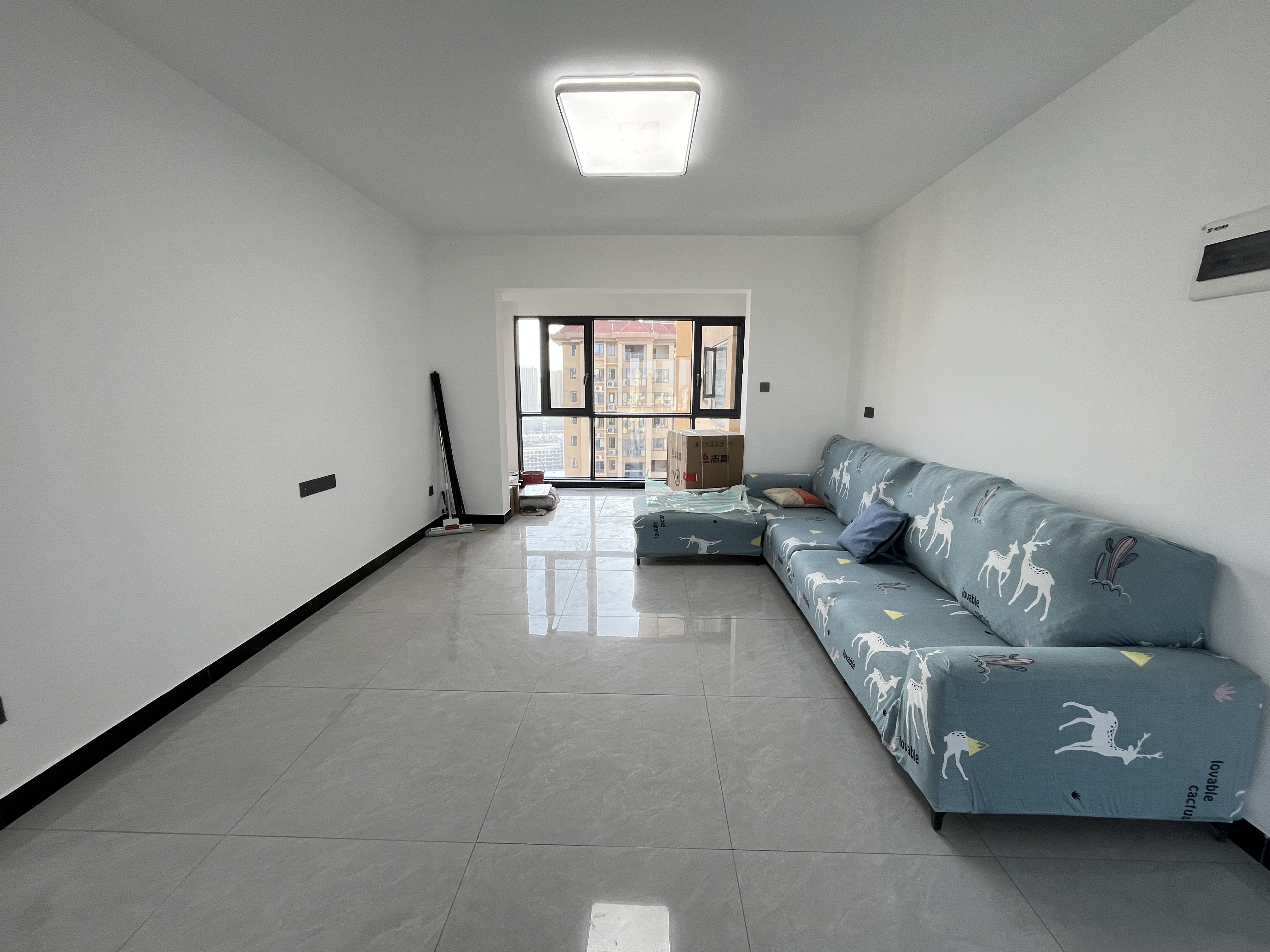 提香蓝岸 4室2厅2卫 2200.0元/月 提香蓝岸 4室2厅2卫 2200.0元/月户型图