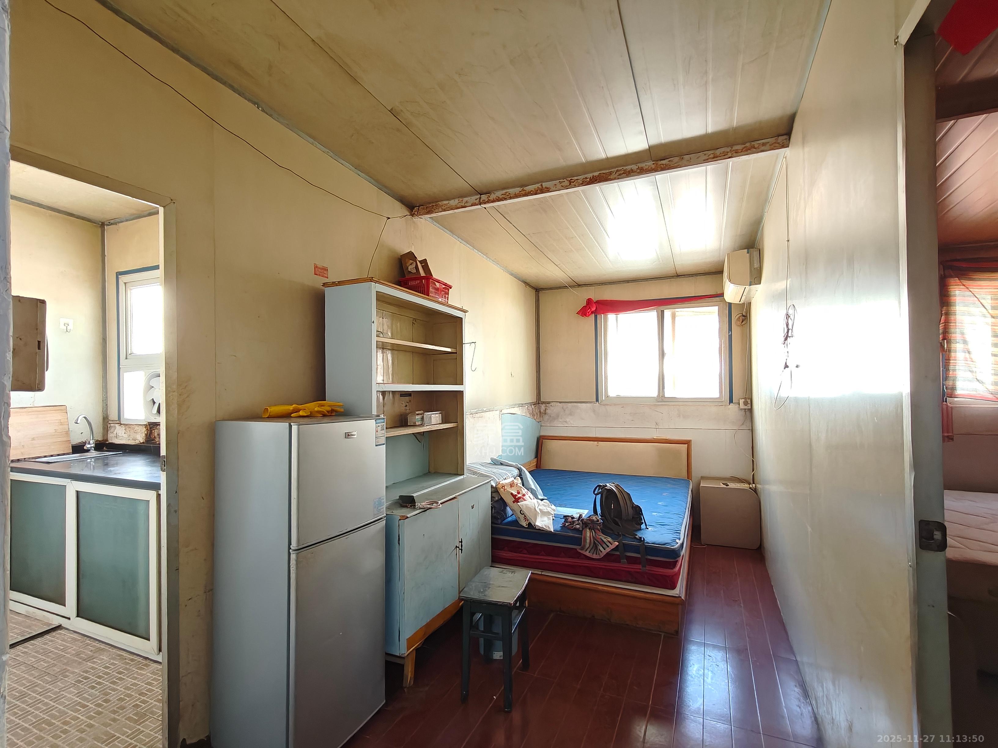 家龙湾小区（人民西路155号）  2室1厅1卫    2000.0元/月室内图