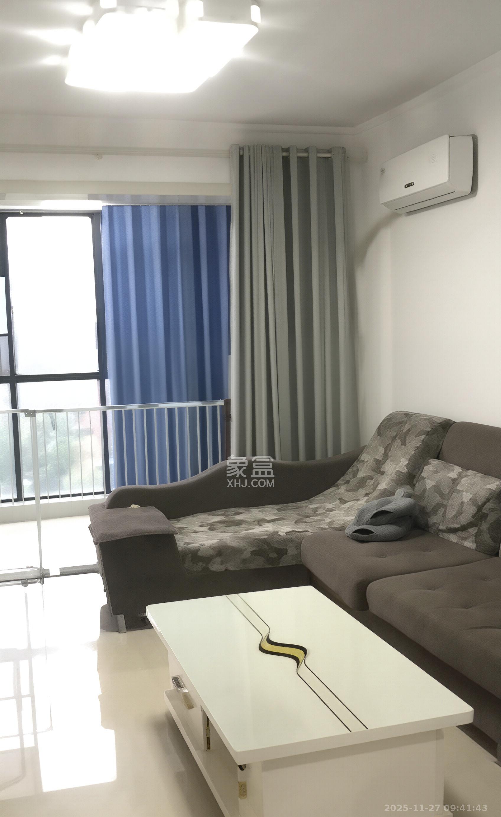 金轮星光名座  2室1厅1卫    2000.0元/月