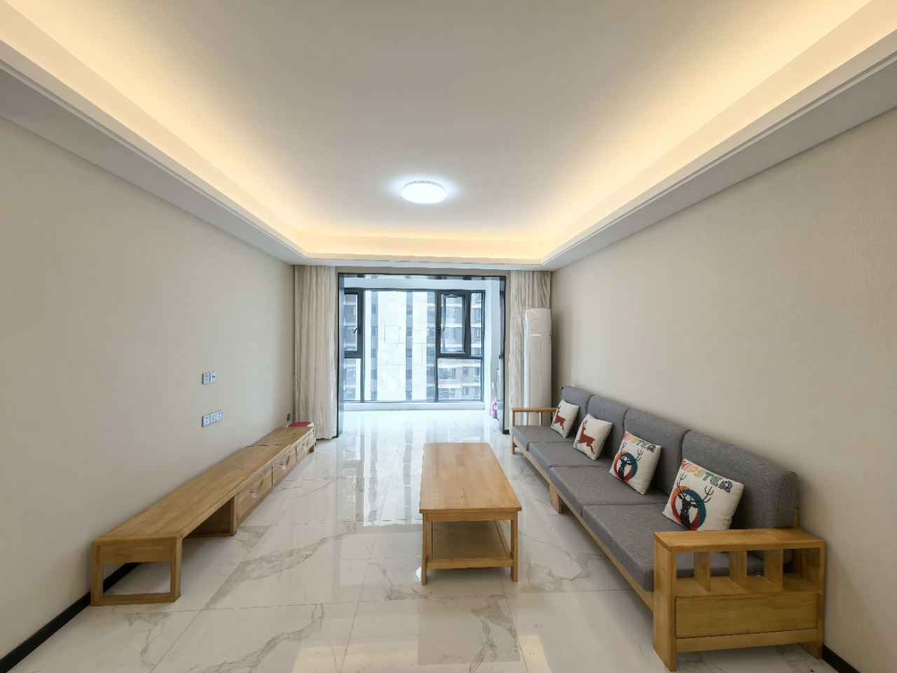 中海阅溪府  3室2厅2卫    3000.0元/月户型图